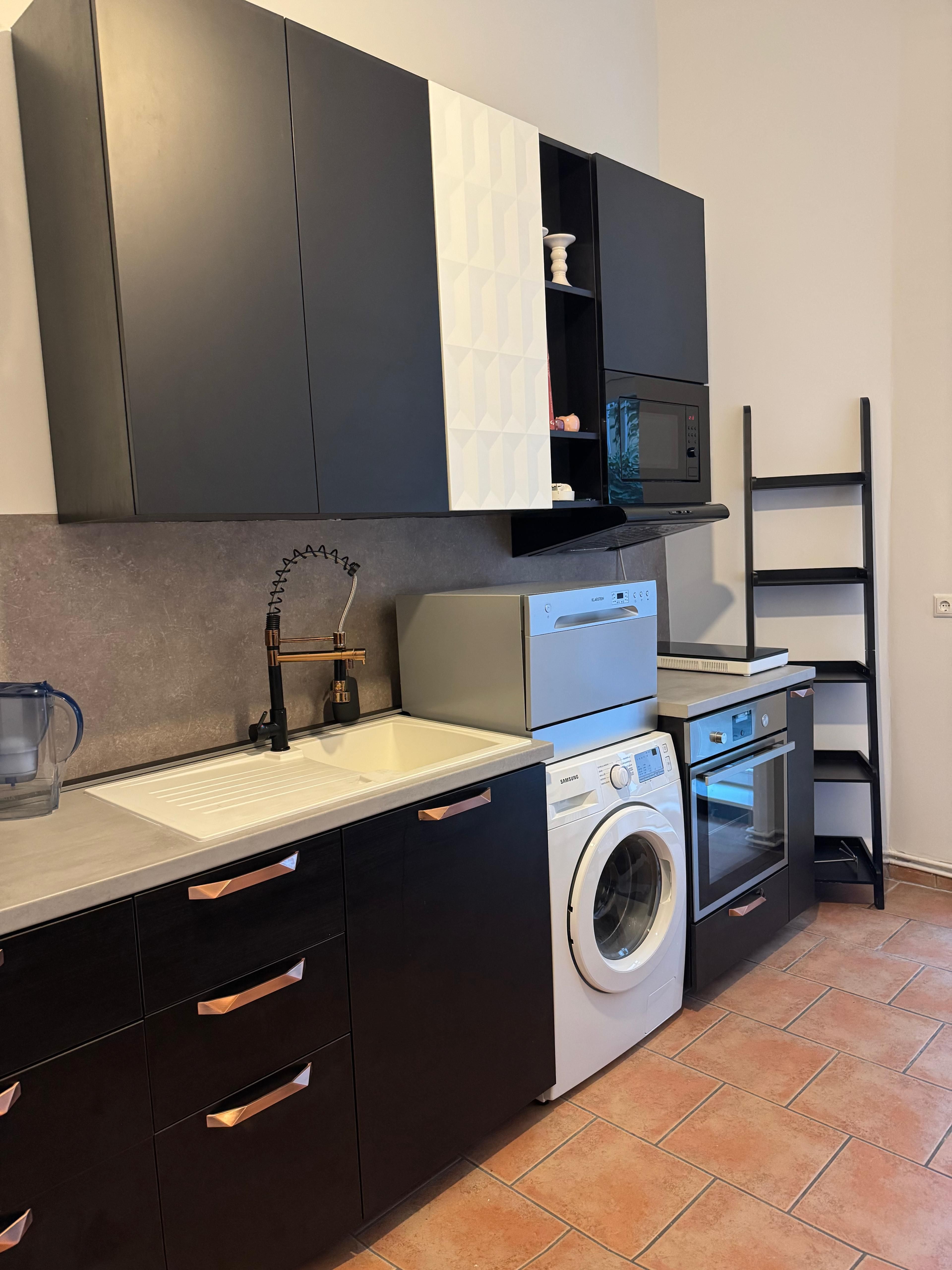  Furnished 1-Room Apartment With Terrace In A Quiet Courtyard Location (Berlin-Tiergarten)  -  Furnished 1-room apartment with terrace in a quiet courtyard location (Berlin-Tiergarten)  - Gallery -  10