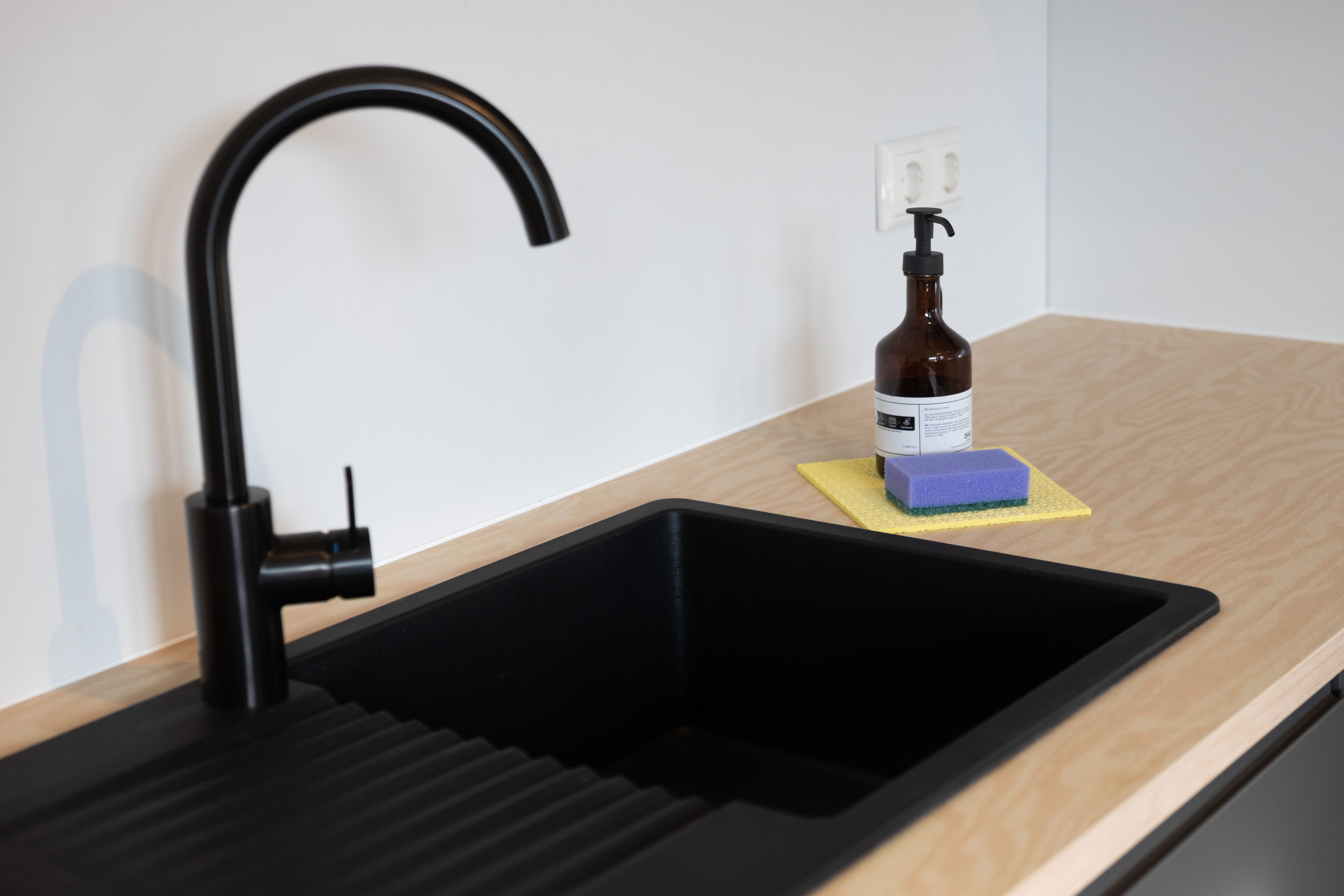  Bright, Cute Suite, 1.5 Rooms (Dresden)  -  Bright, cute suite, 1.5 rooms (Dresden)  - Gallery -  11