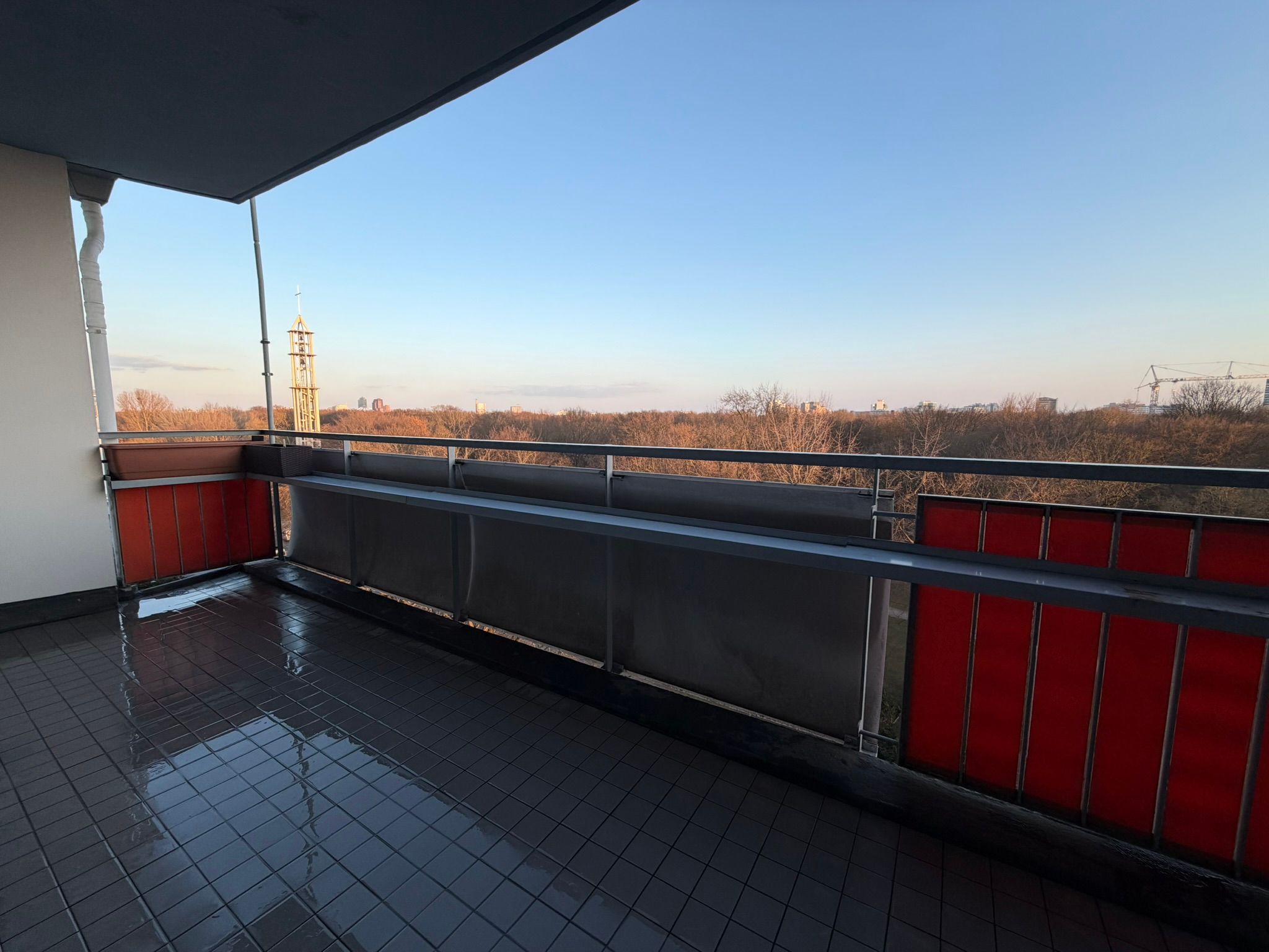  BusinessLiving – Berlin Tiergarten – Government District – Händelallee BAUHAUS Walter Gropius – Mode  -  BusinessLiving – Berlin Tiergarten – Government District – Händelallee BAUHAUS Walter Gropius – Modern apartment – with home office  - Gallery -  1