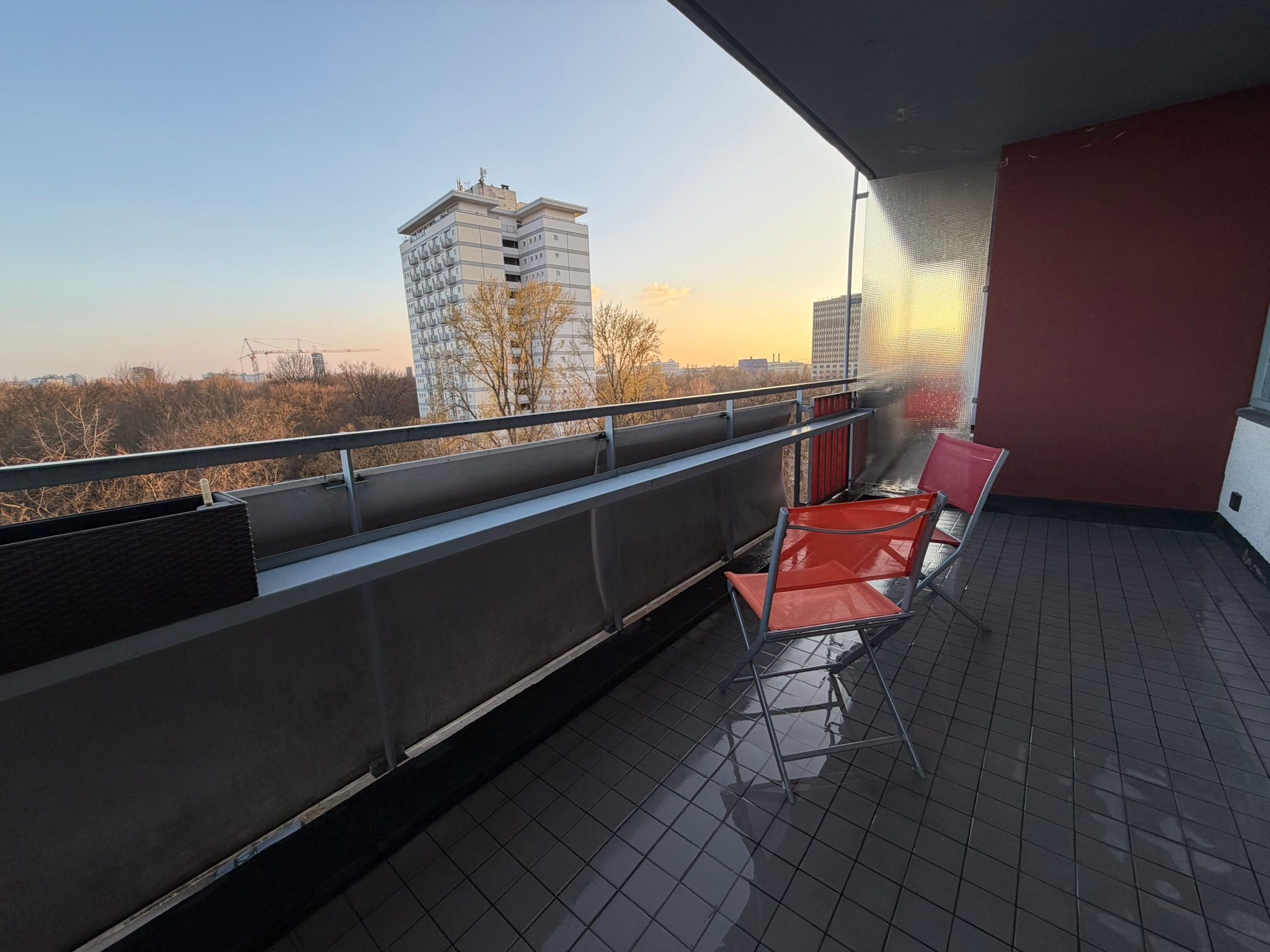  BusinessLiving – Berlin Tiergarten – Government District – Händelallee BAUHAUS Walter Gropius – Mode  -  BusinessLiving – Berlin Tiergarten – Government District – Händelallee BAUHAUS Walter Gropius – Modern apartment – with home office  - Gallery -  2
