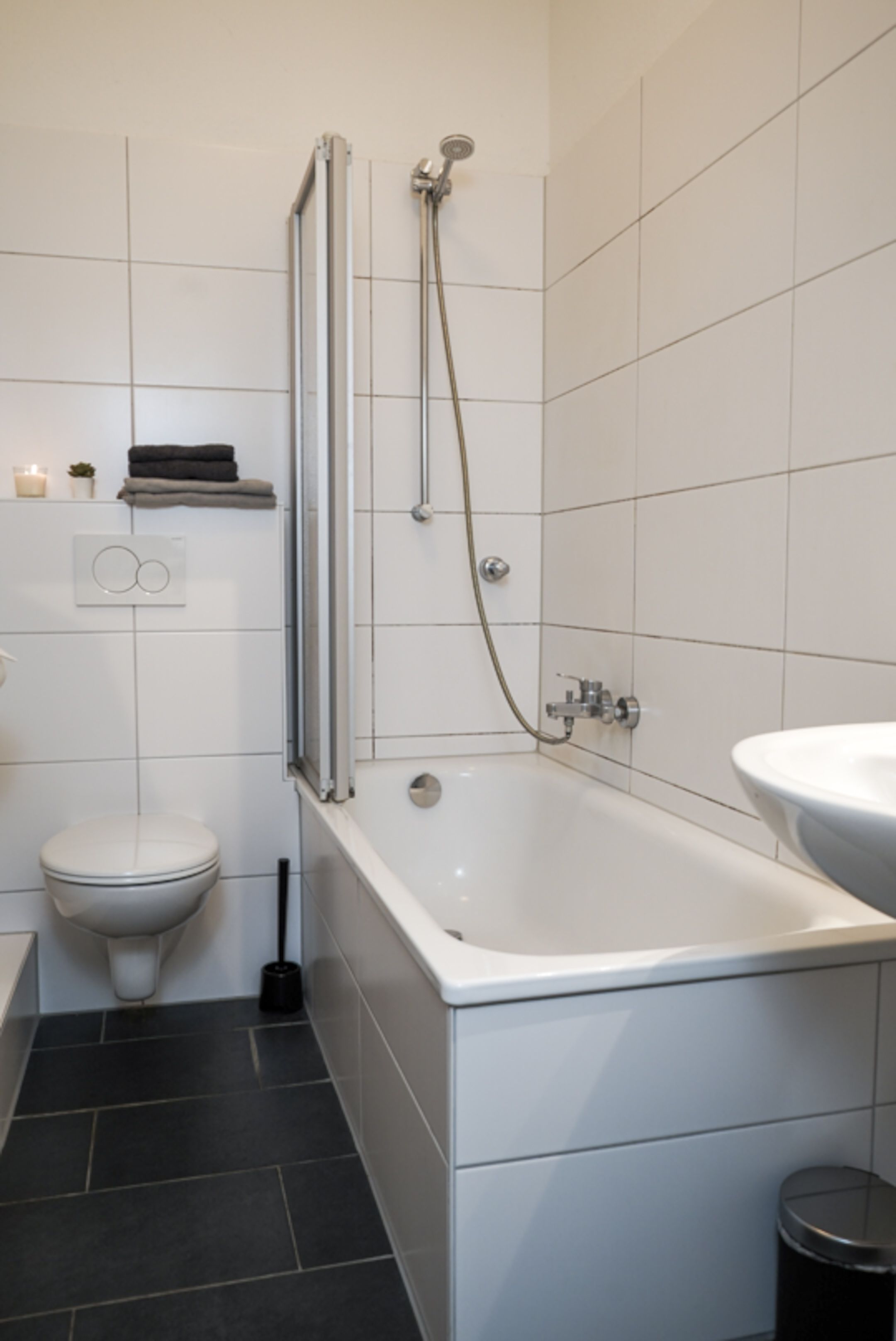  Modern City Apartment  -  Modern city apartment  - Gallery -  6