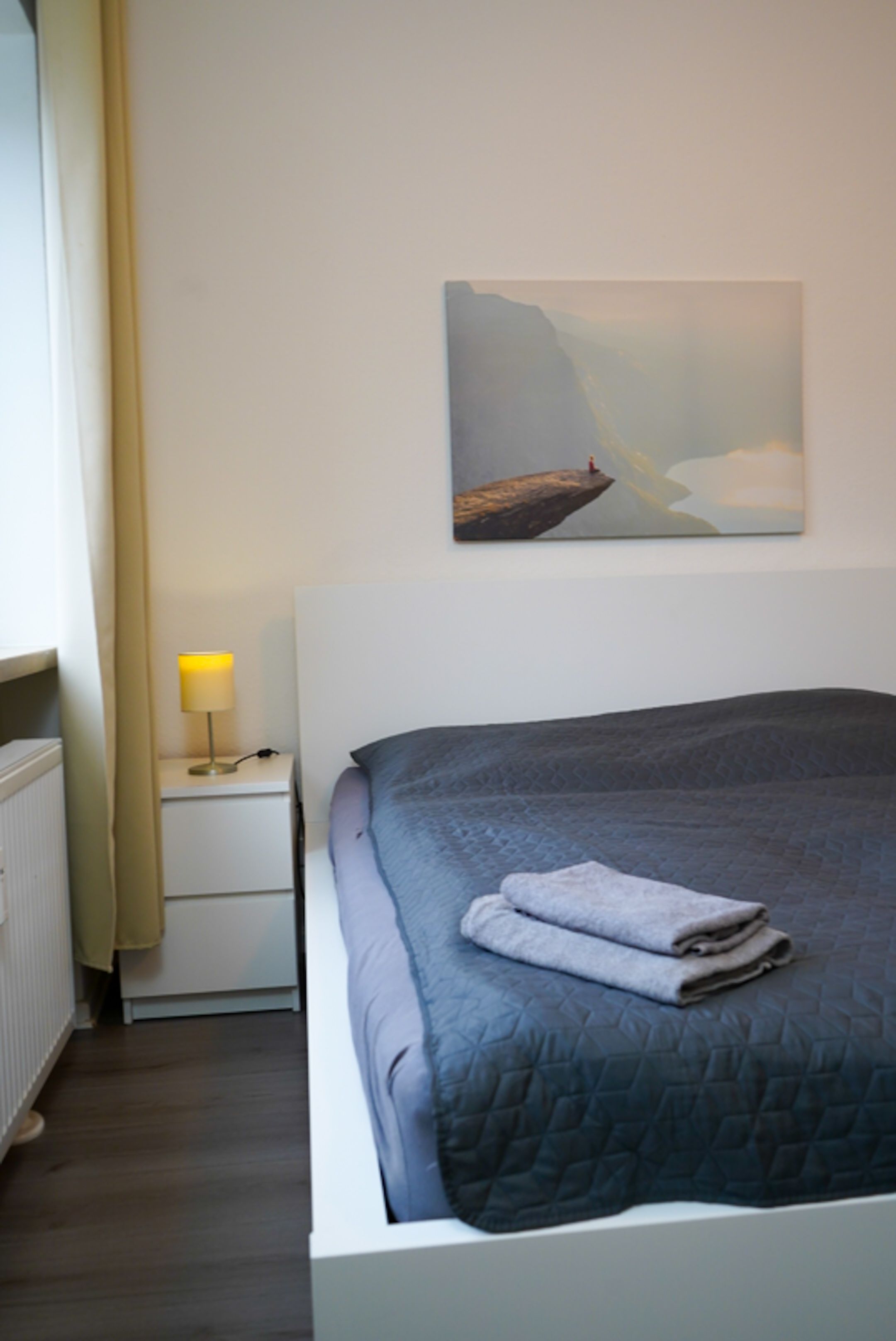  Modern City Apartment  -  Modern city apartment  - Gallery -  15