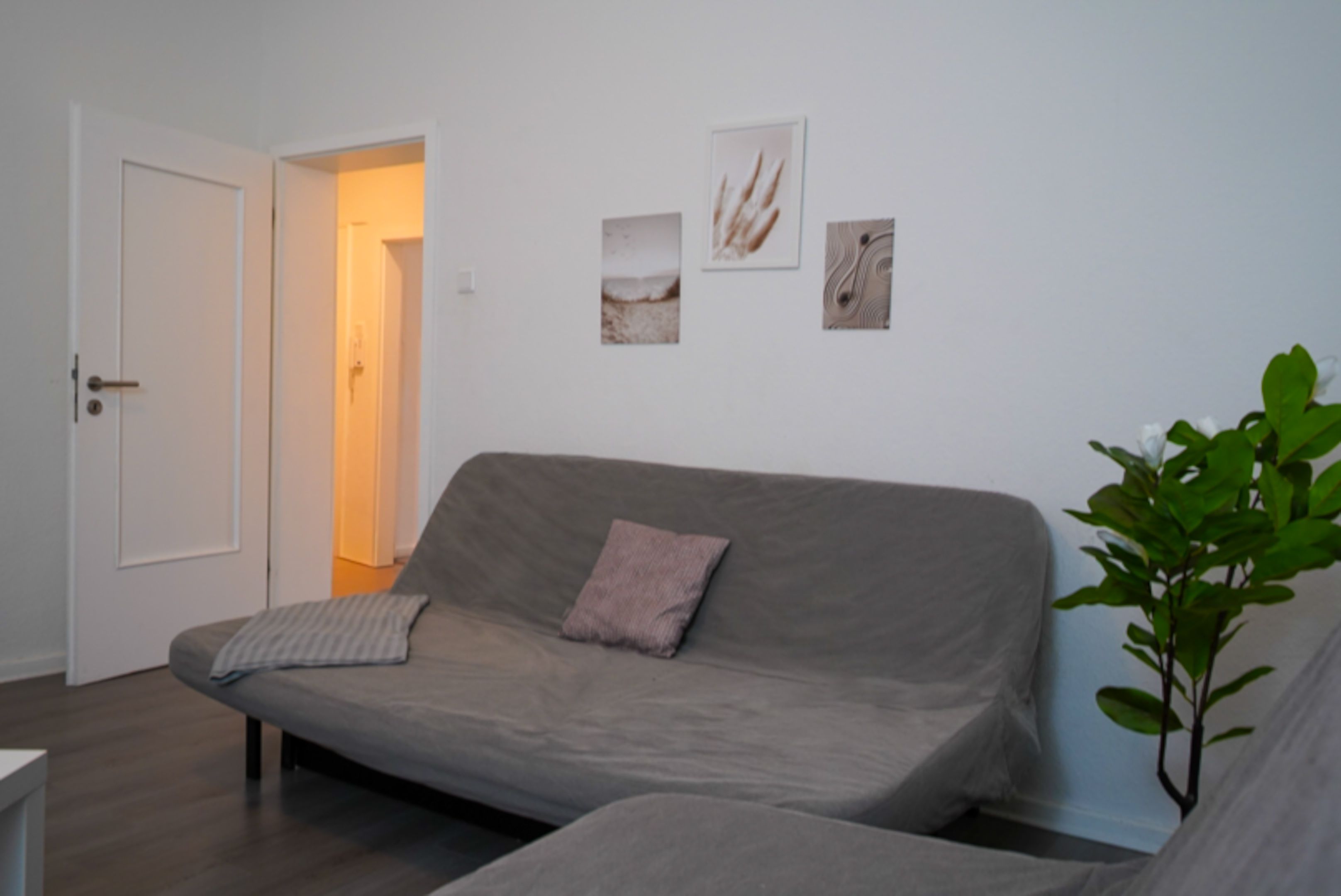  Modern City Apartment  -  Modern city apartment  - Gallery -  11