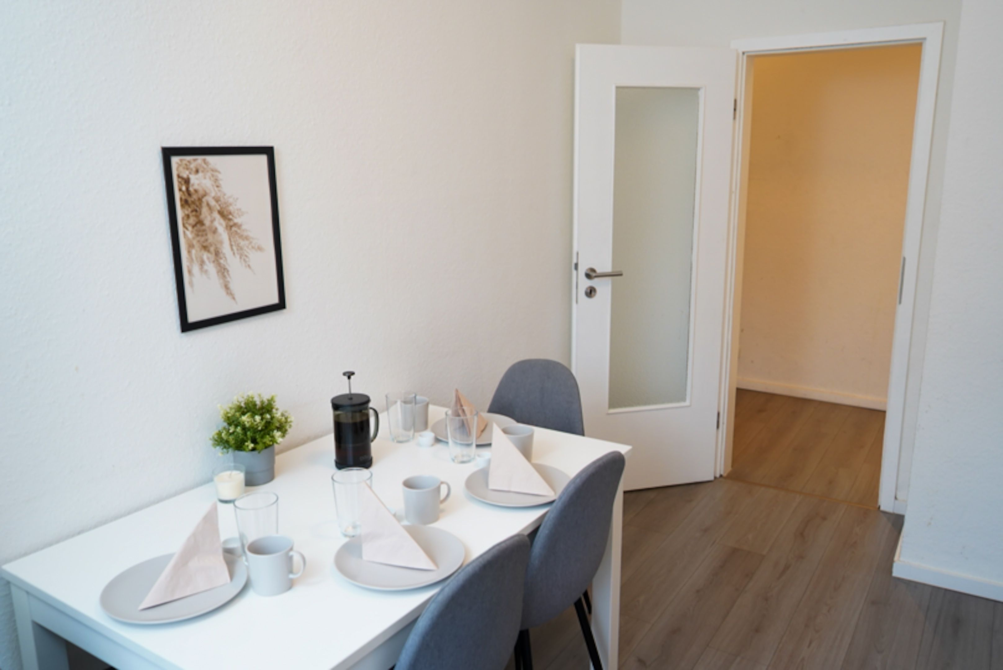  Modern City Apartment  -  Modern city apartment  - Gallery -  8