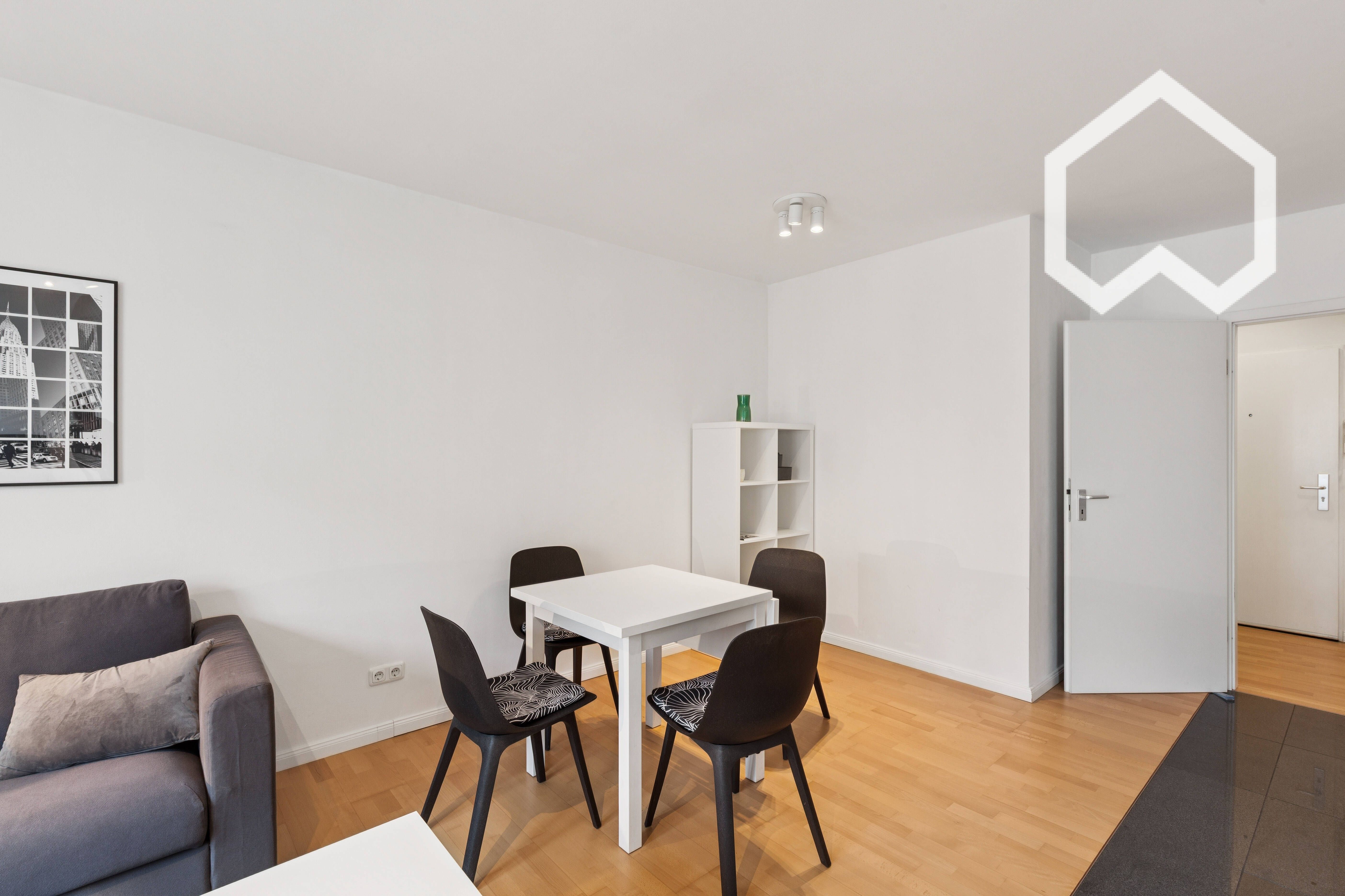  NEW! Bright, Modernly Furnished 2-Bedroom Apartment With A Balcony In Kreuzberg  -  NEW! Bright, modernly furnished 2-bedroom apartment with a balcony in Kreuzberg  - Gallery -  12