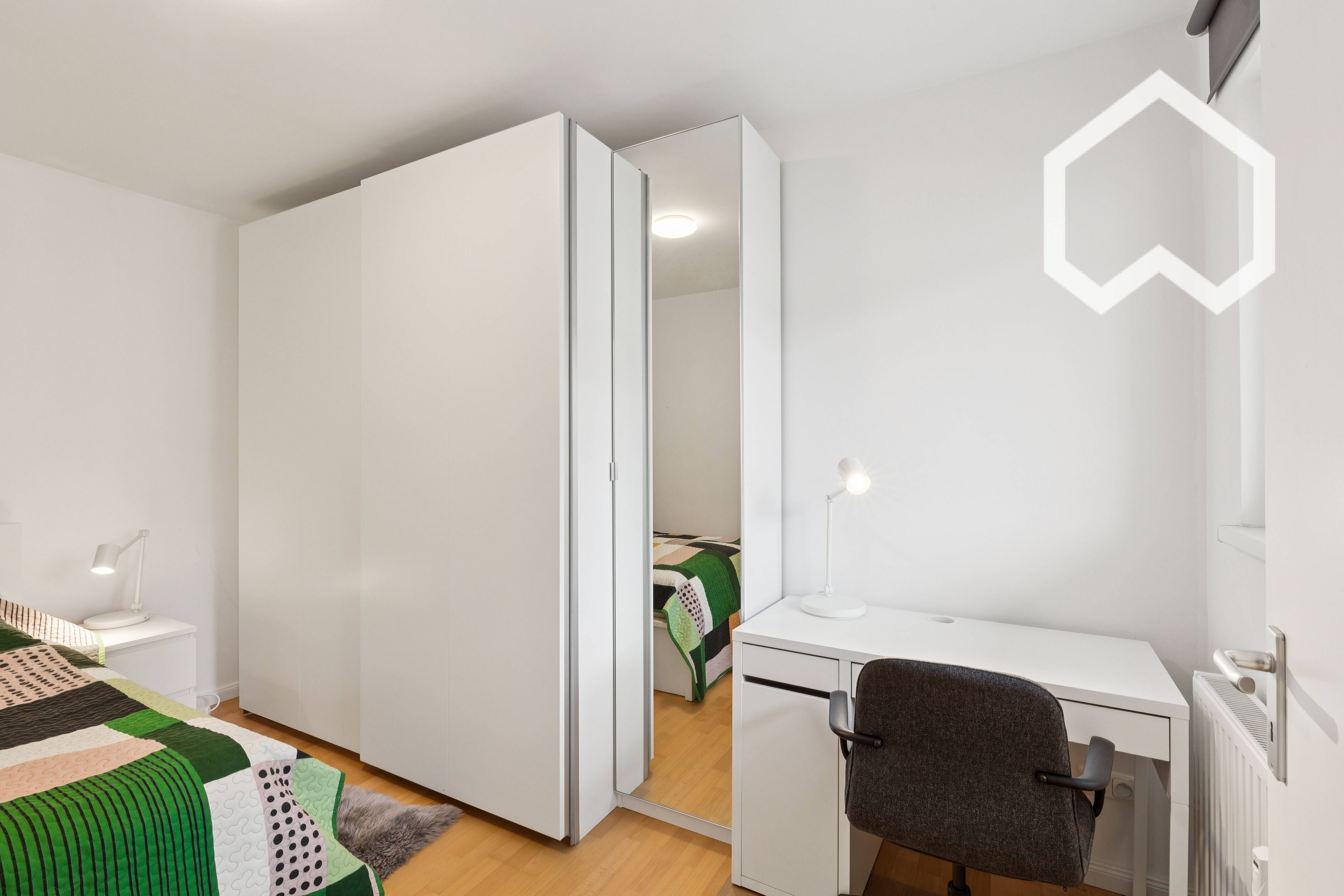  NEW! Bright, Modernly Furnished 2-Bedroom Apartment With A Balcony In Kreuzberg  -  NEW! Bright, modernly furnished 2-bedroom apartment with a balcony in Kreuzberg  - Gallery -  7