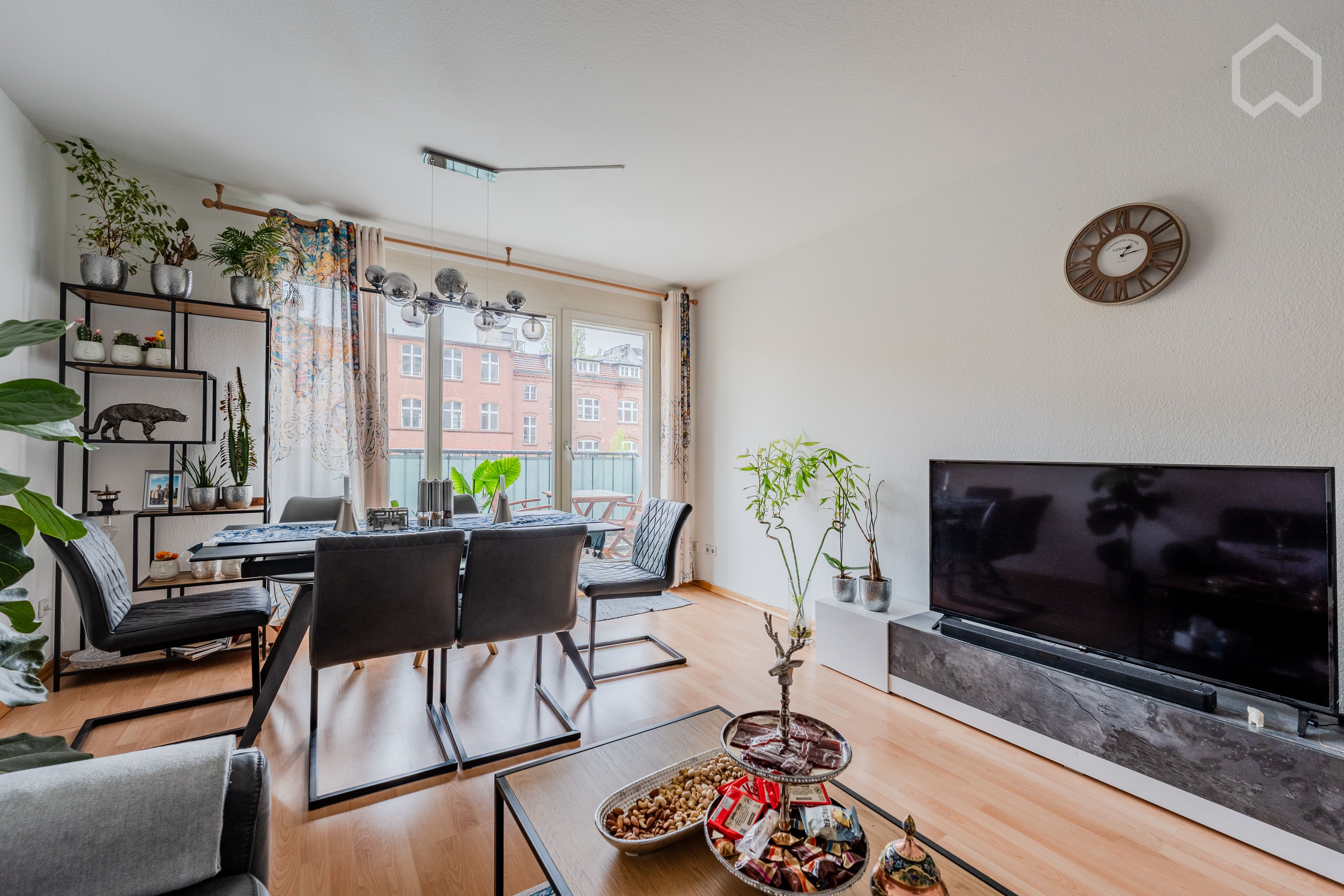  Exclusive Fully Furnished Luxury Apartment In The Heart Of Charlottenburg  -  Exclusive Fully Furnished Luxury Apartment in the Heart of Charlottenburg  - Gallery -  26