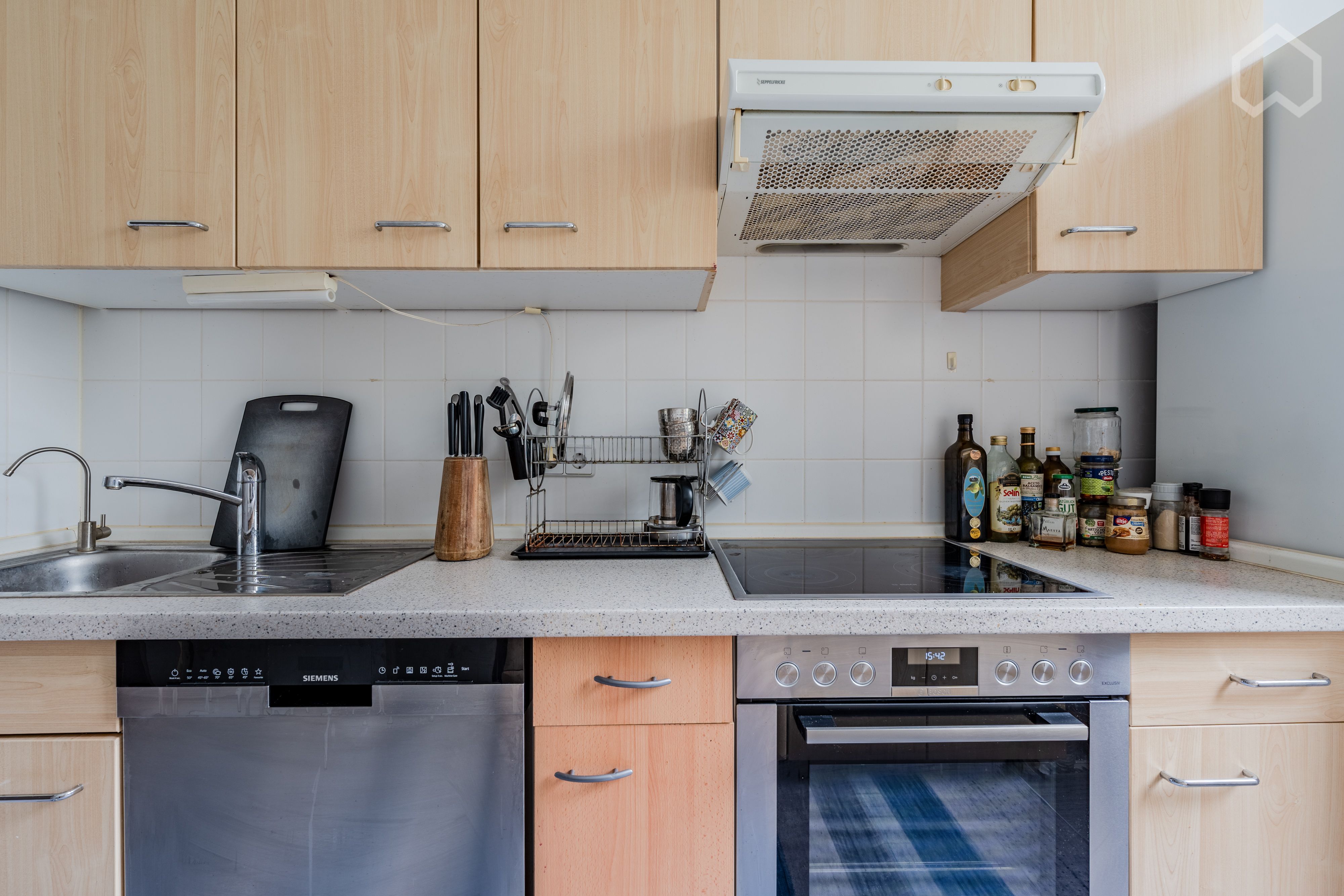  Exclusive Fully Furnished Luxury Apartment In The Heart Of Charlottenburg  -  Exclusive Fully Furnished Luxury Apartment in the Heart of Charlottenburg  - Gallery -  17