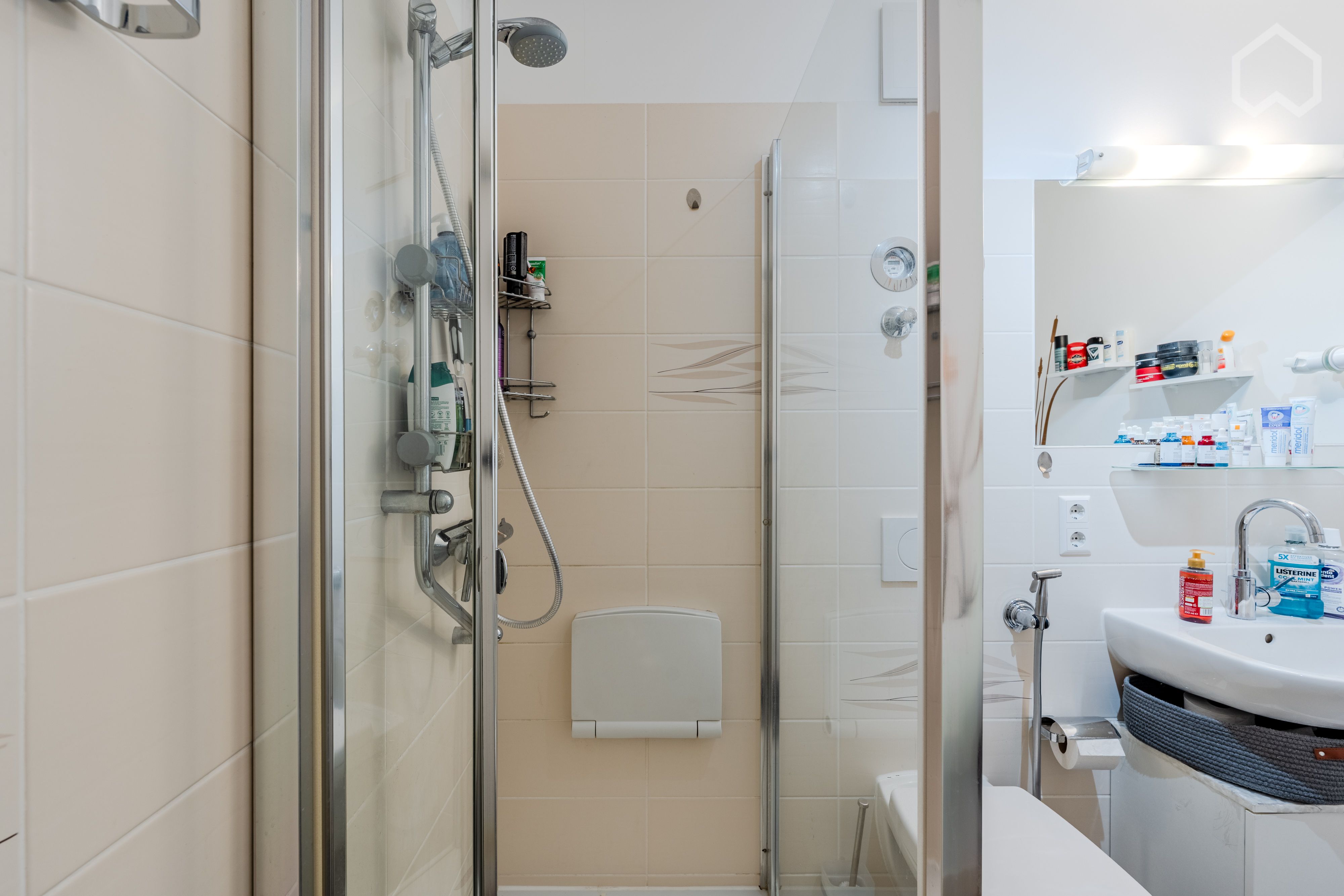  Exclusive Fully Furnished Luxury Apartment In The Heart Of Charlottenburg  -  Exclusive Fully Furnished Luxury Apartment in the Heart of Charlottenburg  - Gallery -  3