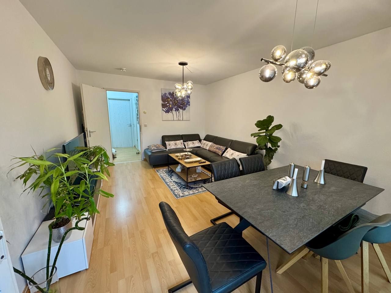  Exclusive Fully Furnished Luxury Apartment In The Heart Of Charlottenburg  -  Exclusive Fully Furnished Luxury Apartment in the Heart of Charlottenburg  - Gallery -  2