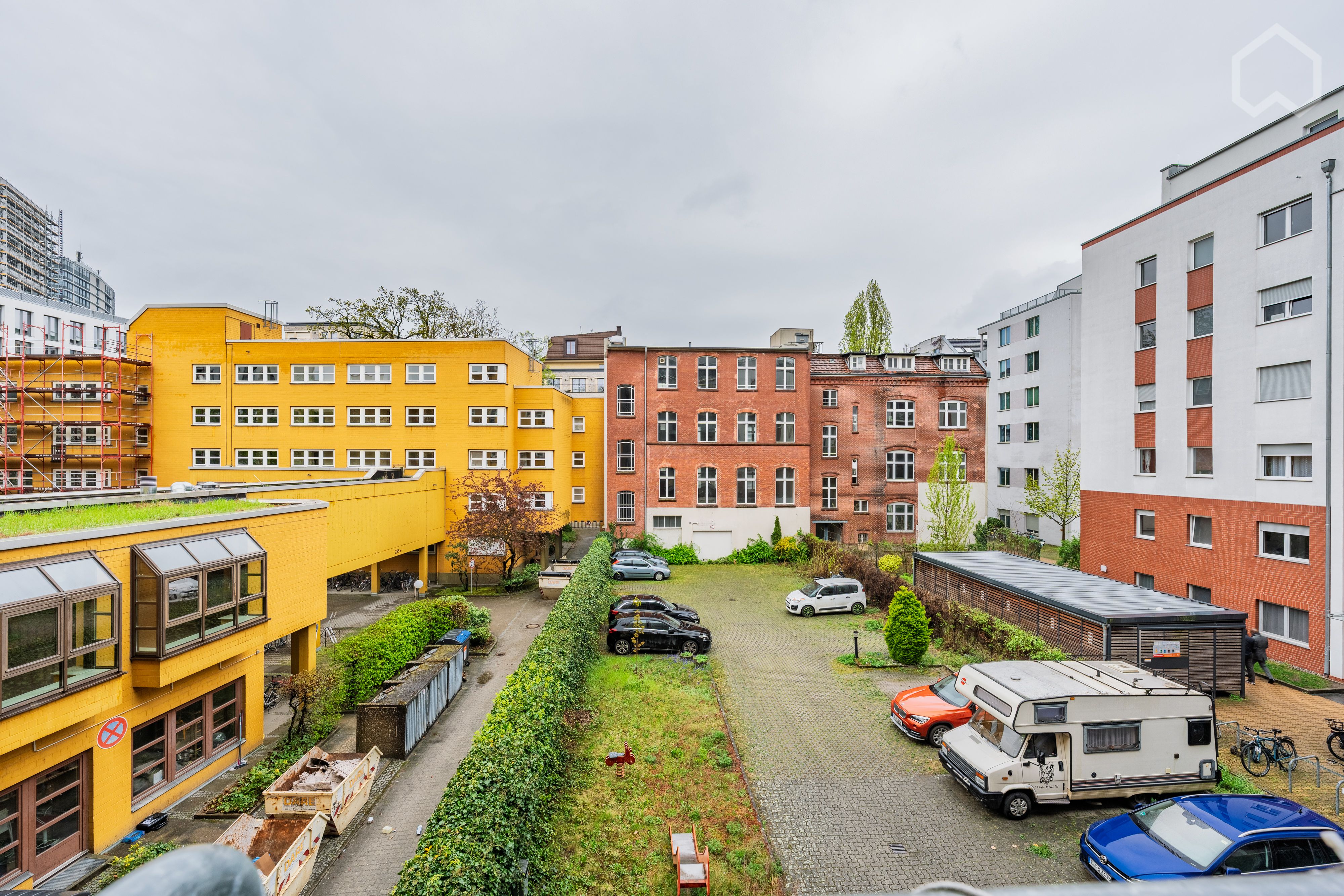  Exclusive Fully Furnished Luxury Apartment In The Heart Of Charlottenburg  -  Exclusive Fully Furnished Luxury Apartment in the Heart of Charlottenburg  - Gallery -  9