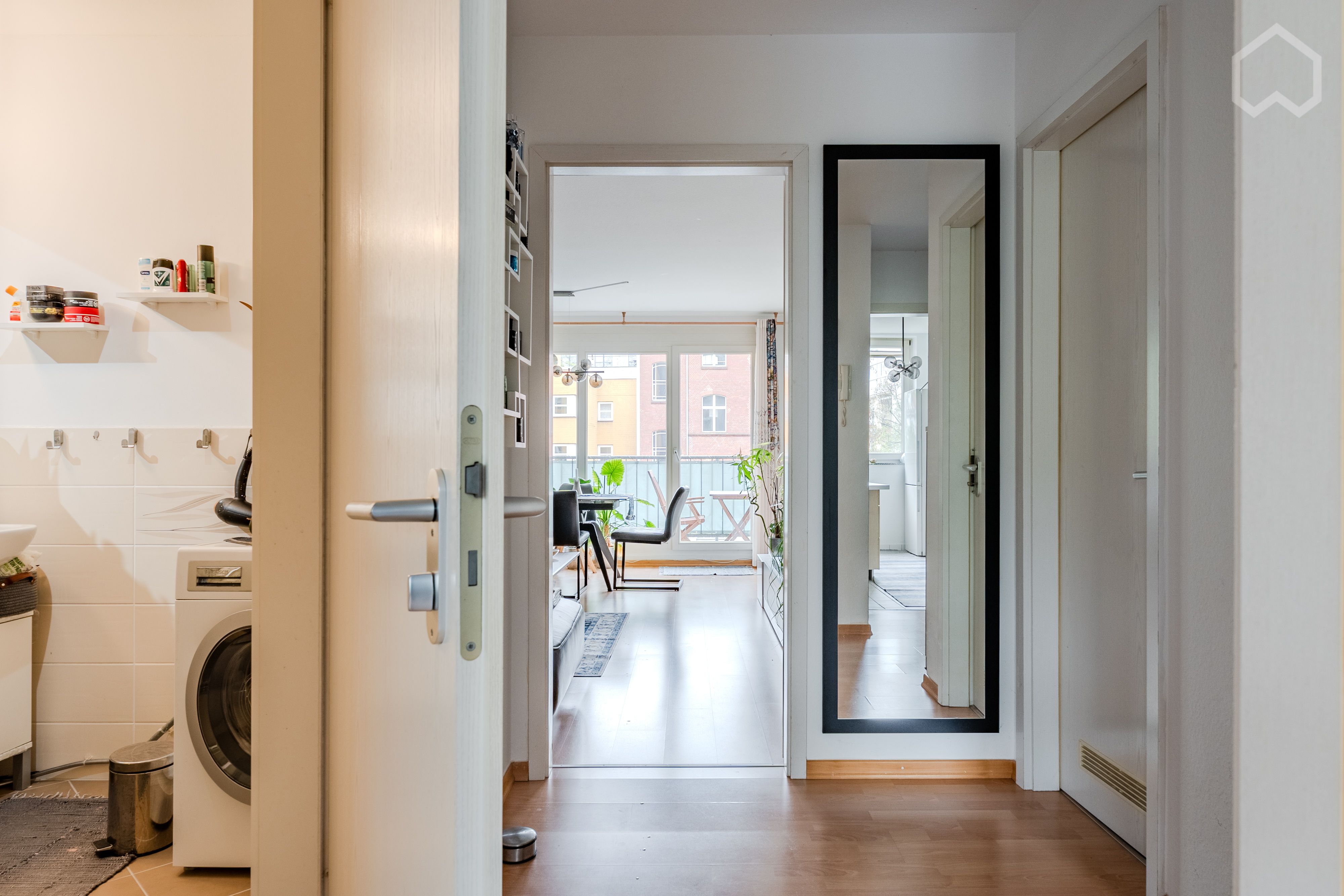  Exclusive Fully Furnished Luxury Apartment In The Heart Of Charlottenburg  -  Exclusive Fully Furnished Luxury Apartment in the Heart of Charlottenburg  - Gallery -  2