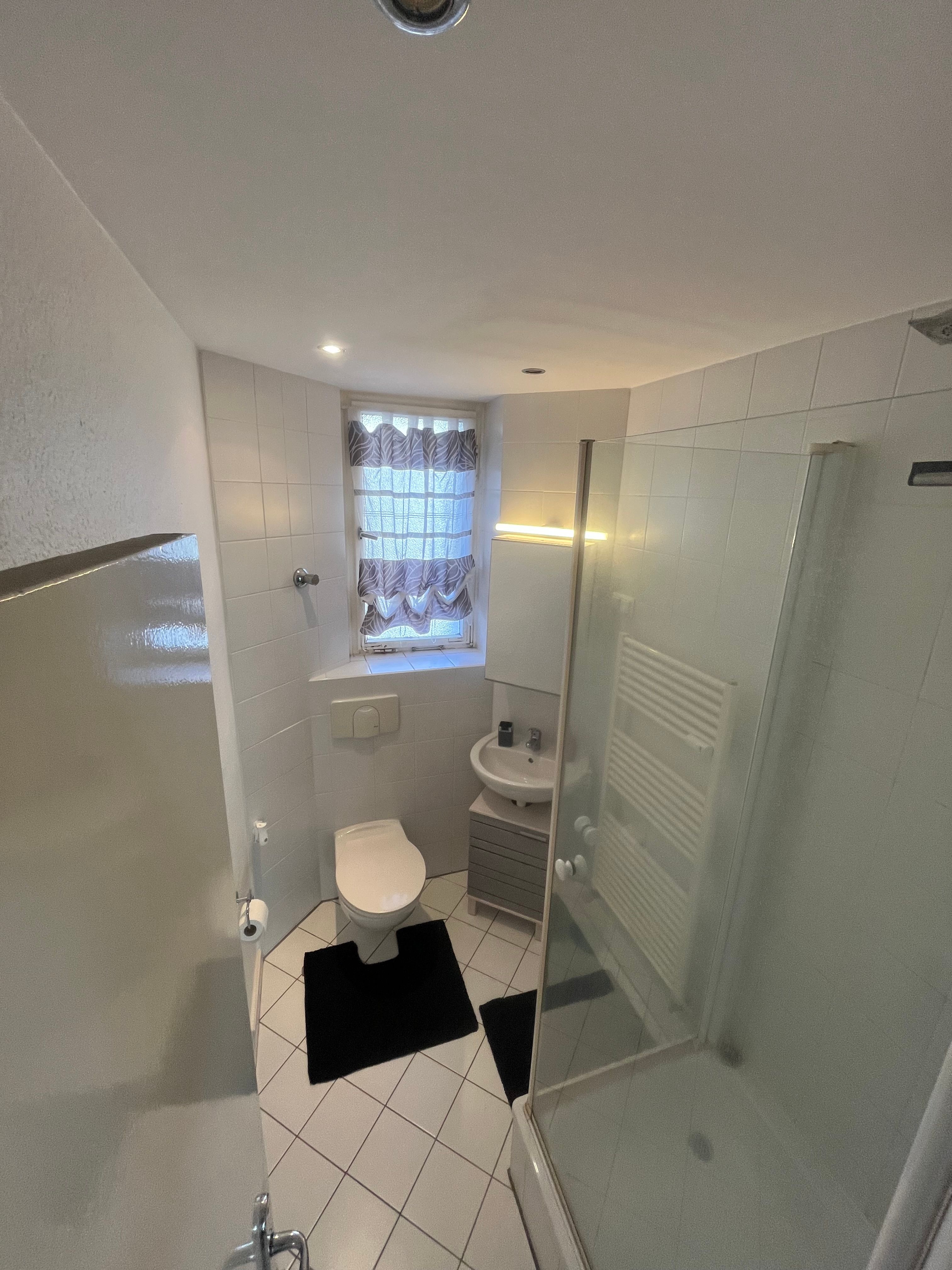  Temporary 2-Room Apartment With Balcony In The Heart Of Charlottenburg  -  Temporary 2-room apartment with balcony in the heart of Charlottenburg  - Gallery -  8