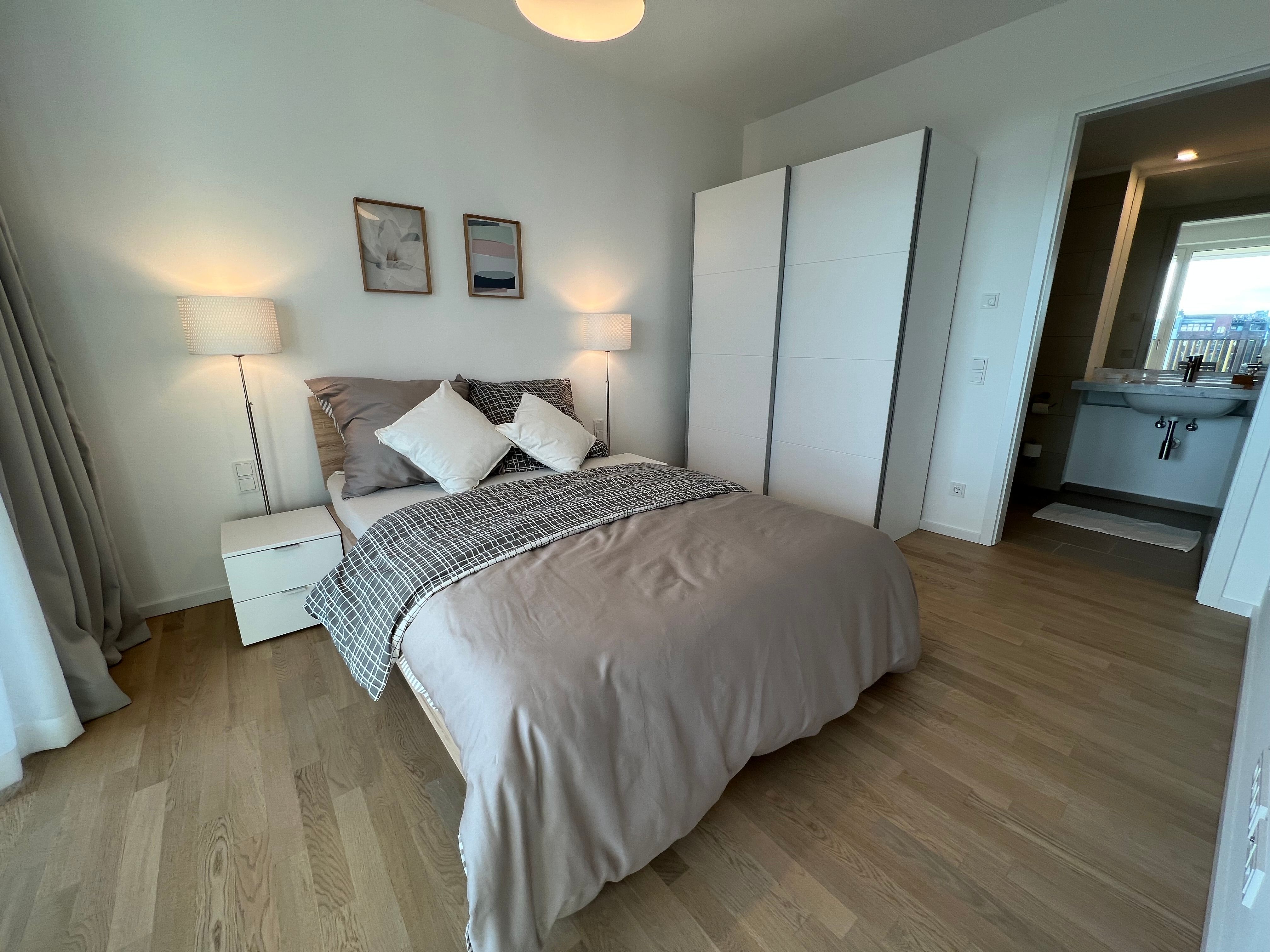 Premium Modern Two-Room Apartment In Top Location With Beautiful Views Of The River Spree, The Histo - Premium modern two-room Apartment in top location with beautiful views of the River Spree, the historic Berlin Wall and the Oberbaum Bridge - Gallery - 17