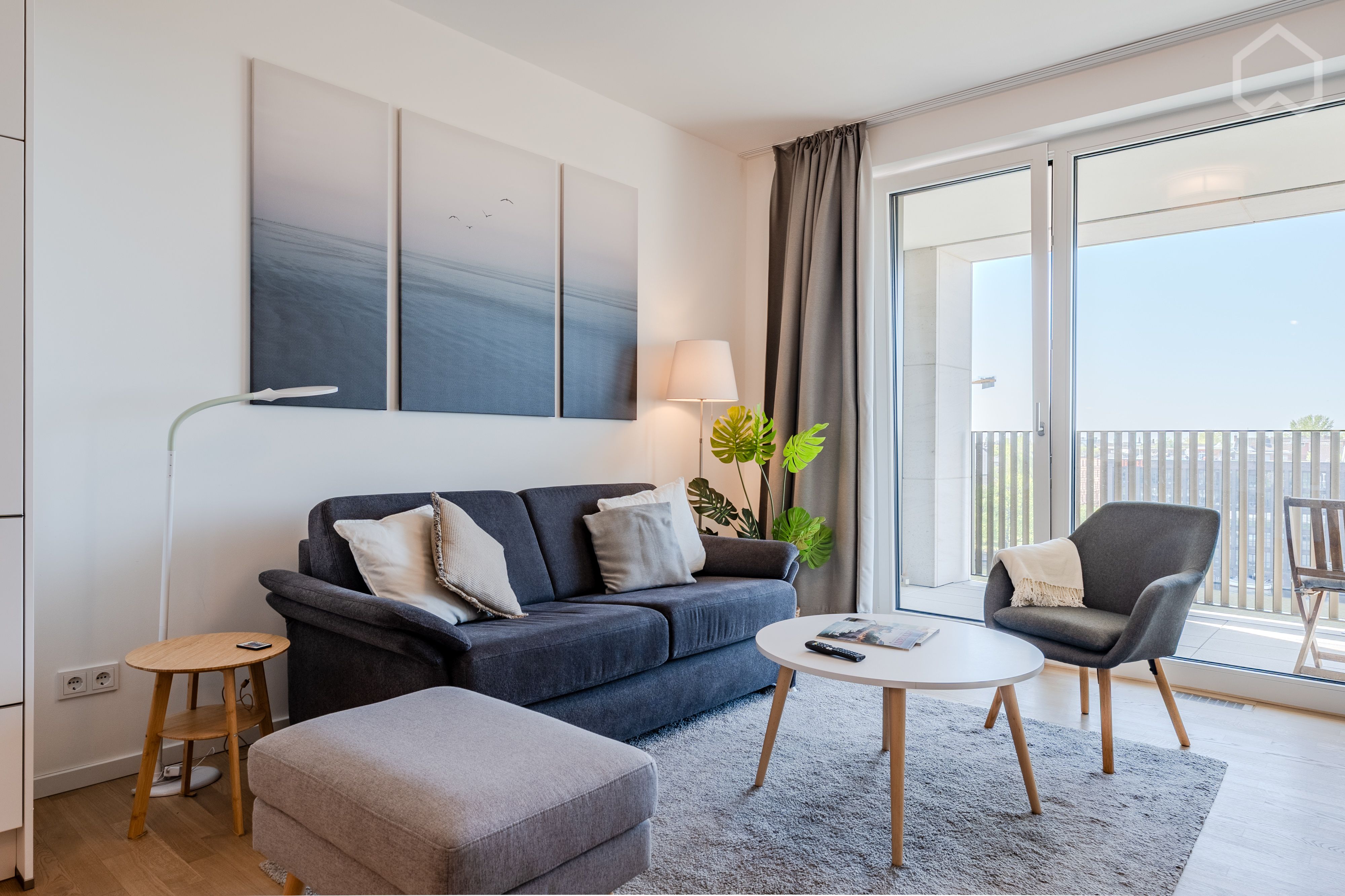  Premium Two-Room Apartment With Beautiful Views Of The River Spree, Historical Berlin Wall And The O  -  Premium two-room Apartment with beautiful views of the River Spree, historical Berlin Wall and the Oberbaum Bridge in top location  - Gallery -  52