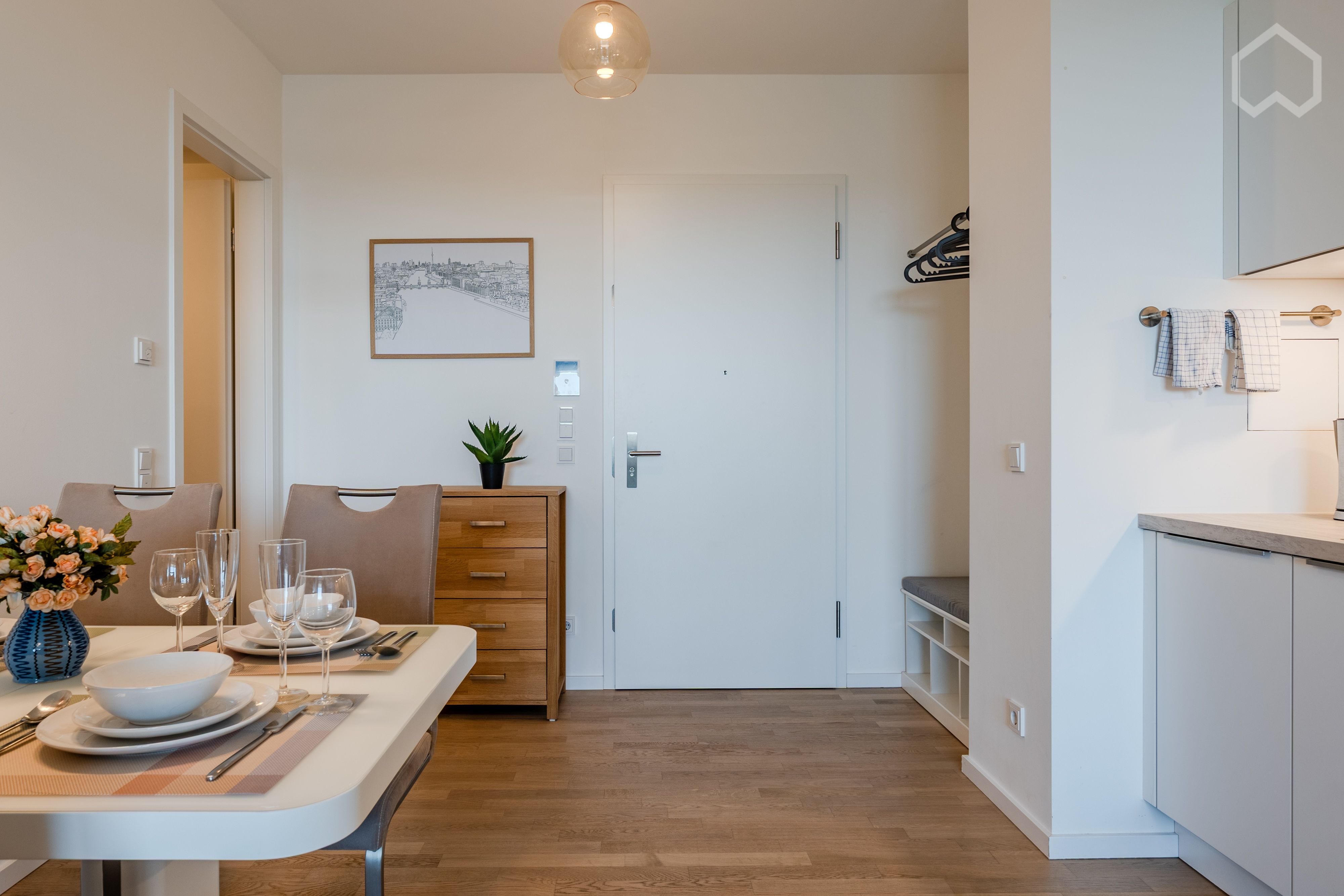  Premium Two-Room Apartment With Beautiful Views Of The River Spree, Historical Berlin Wall And The O  -  Premium two-room Apartment with beautiful views of the River Spree, historical Berlin Wall and the Oberbaum Bridge in top location  - Gallery -  34