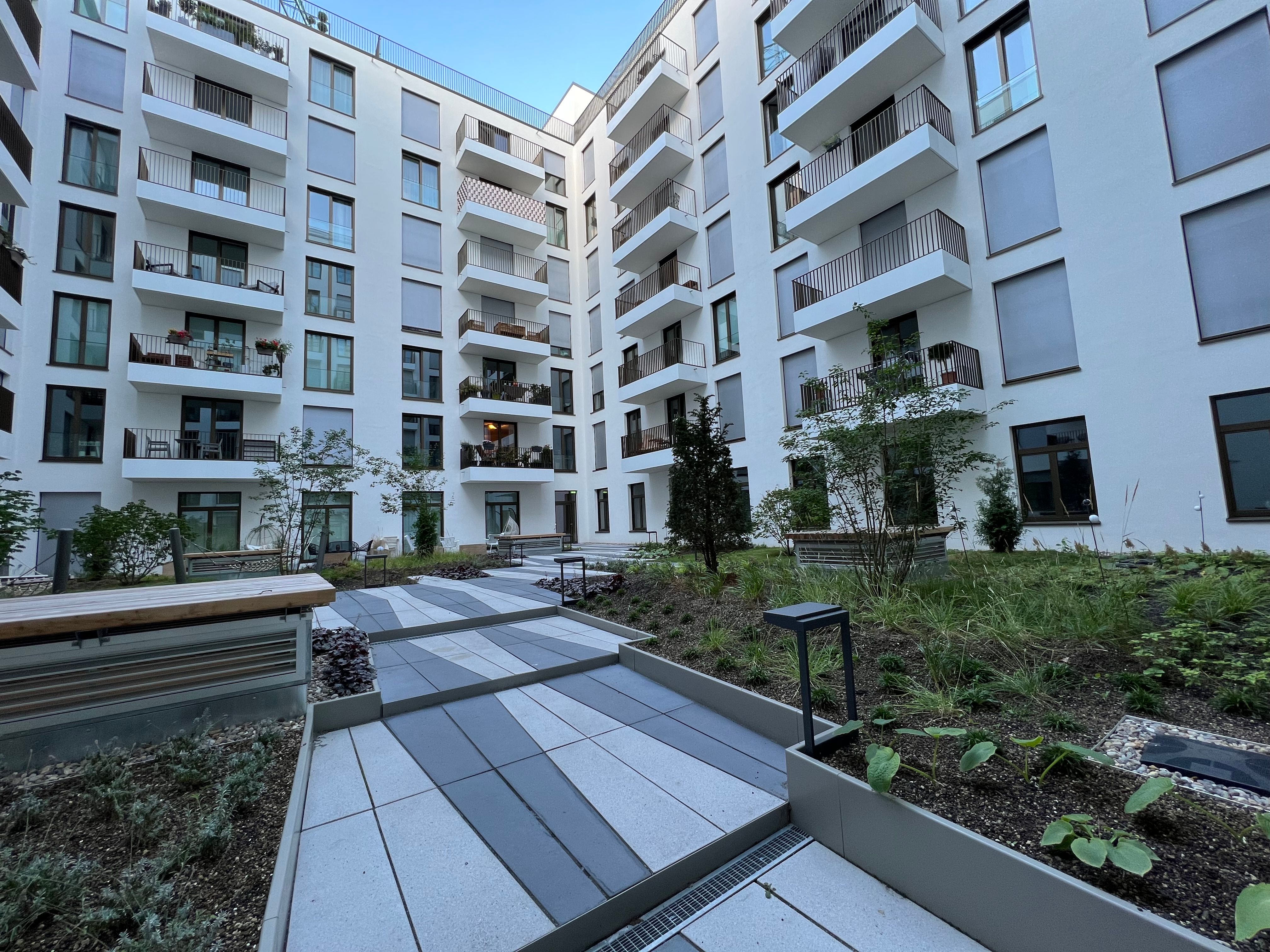  Premium Two-Room Apartment With Beautiful Views Of The River Spree, Historical Berlin Wall And The O  -  Premium two-room Apartment with beautiful views of the River Spree, historical Berlin Wall and the Oberbaum Bridge in top location  - Gallery -  13