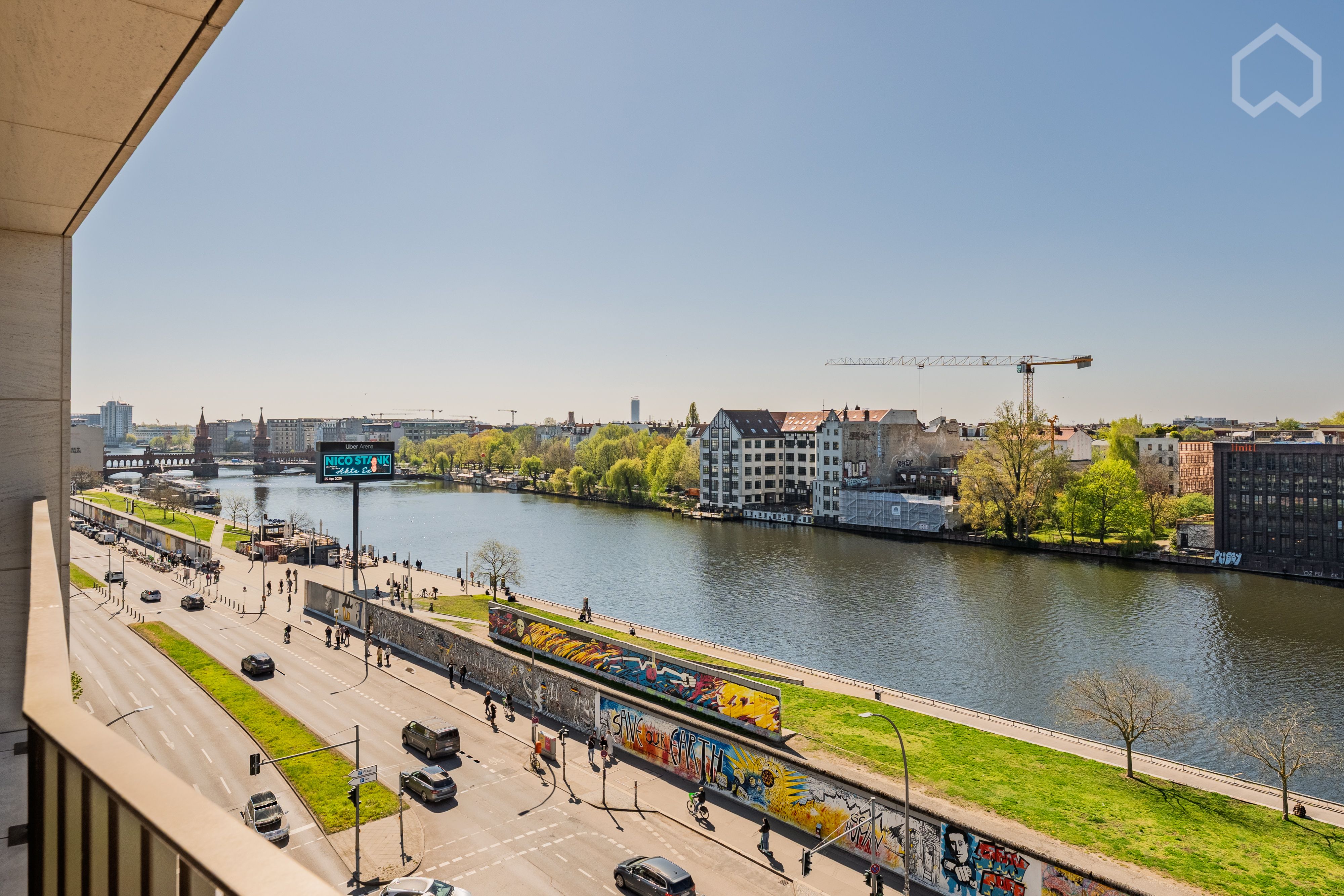  Premium Two-Room Apartment With Beautiful Views Of The River Spree, Historical Berlin Wall And The O  -  Premium two-room Apartment with beautiful views of the River Spree, historical Berlin Wall and the Oberbaum Bridge in top location  - Gallery -  1