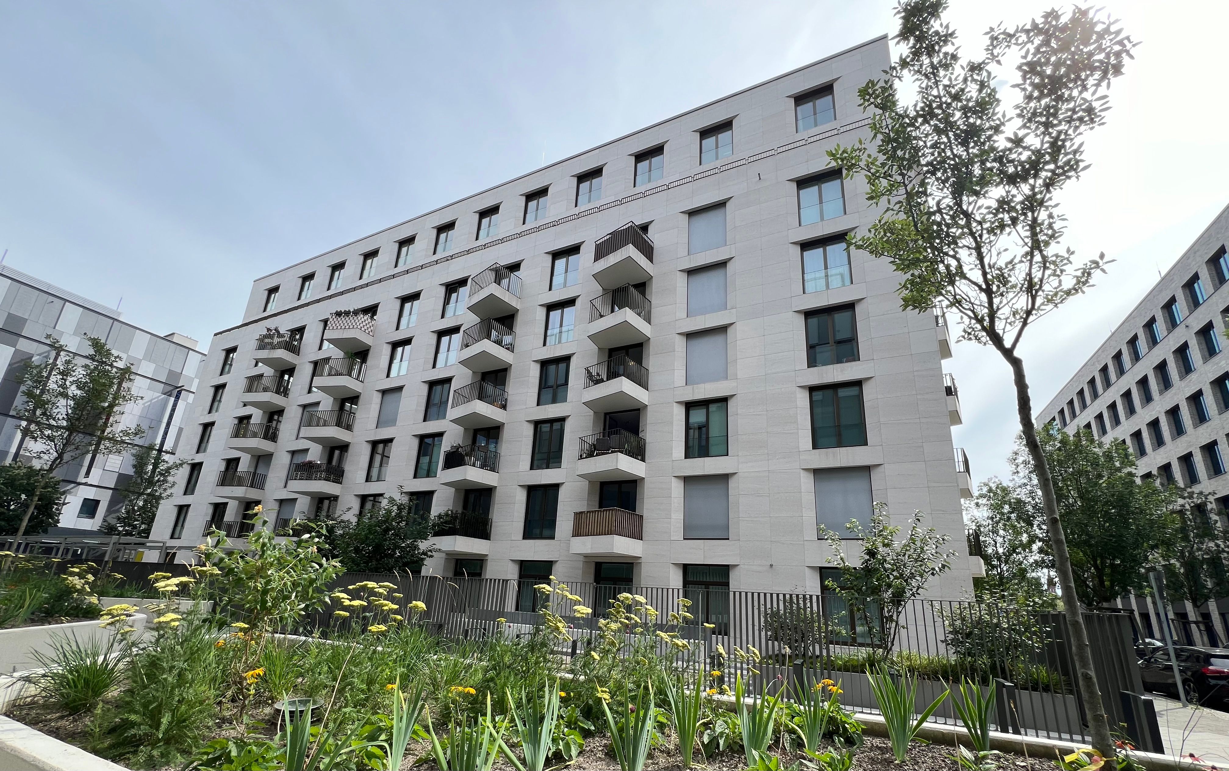  Premium Two-Room Apartment With Beautiful Views Of The River Spree, Historical Berlin Wall And The O  -  Premium two-room Apartment with beautiful views of the River Spree, historical Berlin Wall and the Oberbaum Bridge in top location  - Gallery -  11