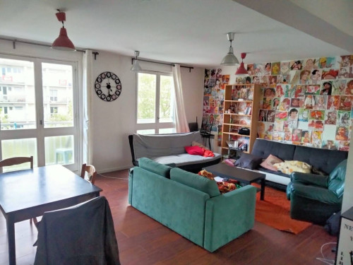 105m² Private room in a flatshare for 4 people