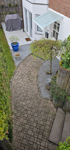 Exclusive 91-square-meter apartment with a terrace, sauna, and parking space – quietly located between Düsseldorf, Essen, and Wuppertal