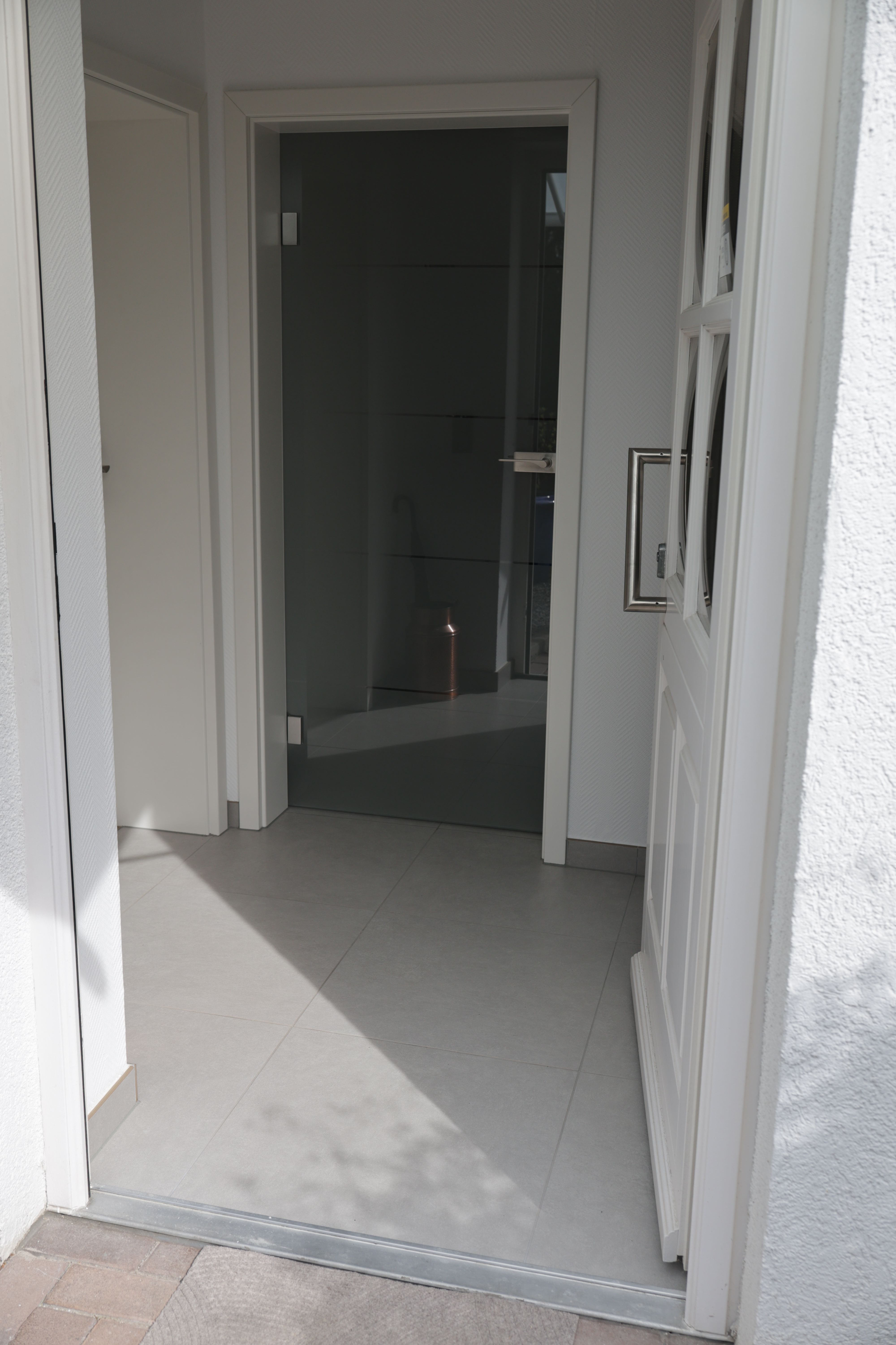  Exclusive 91-Square-Meter Apartment With A Terrace, Sauna, And Parking Space – Quietly Located Betwe  -  Exclusive 91-square-meter apartment with a terrace, sauna, and parking space – quietly located between Düsseldorf, Essen, and Wuppertal  - Gallery -  18