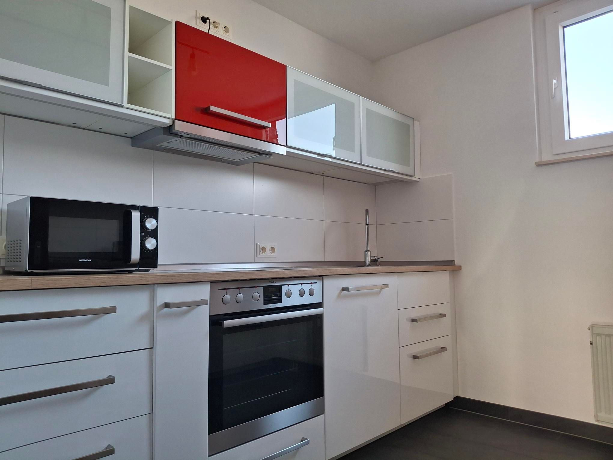 Newly Furnished, Bright 2-Room Apartment, Prime Location In Bonn-Duisdorf, Balcony, Underground Park - Newly furnished, bright 2-room apartment, prime location in Bonn-Duisdorf, balcony, underground parking space, 69 sqm, first occupancy - Gallery - 2