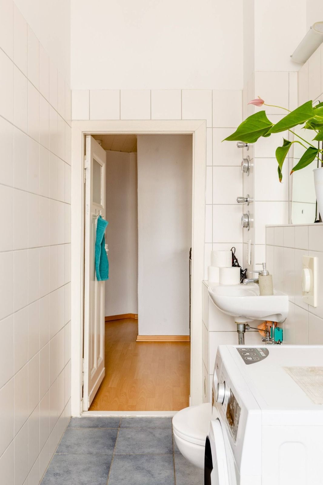  Stylish Furnished Apartment With Balcony In The Heart Of Berlin-Friedrichshain  -  Stylish Furnished Apartment with Balcony in the Heart of Berlin-Friedrichshain  - Gallery -  5