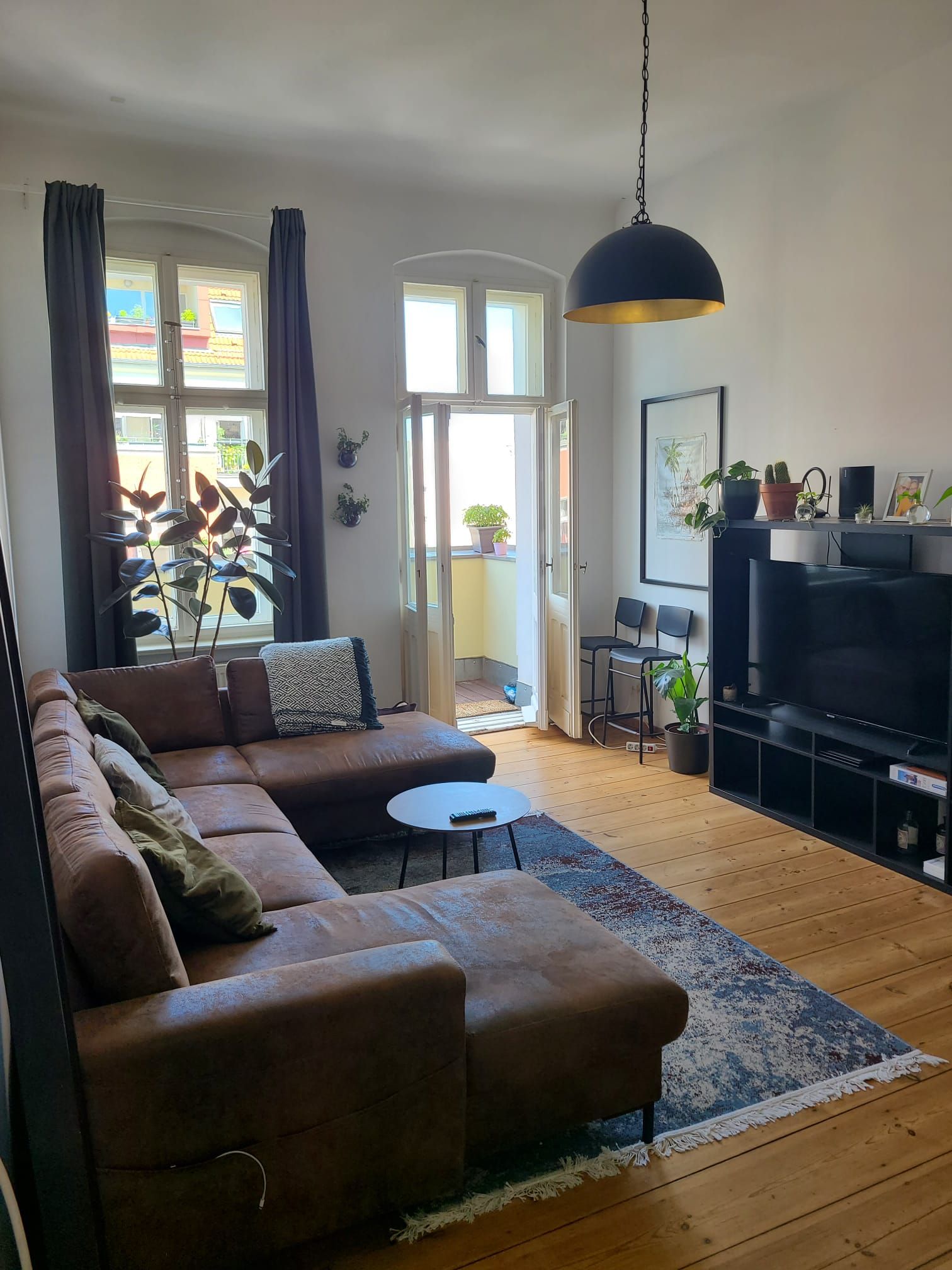  Stylish Furnished Apartment With Balcony In The Heart Of Berlin-Friedrichshain  -  Stylish Furnished Apartment with Balcony in the Heart of Berlin-Friedrichshain  - Gallery -  2