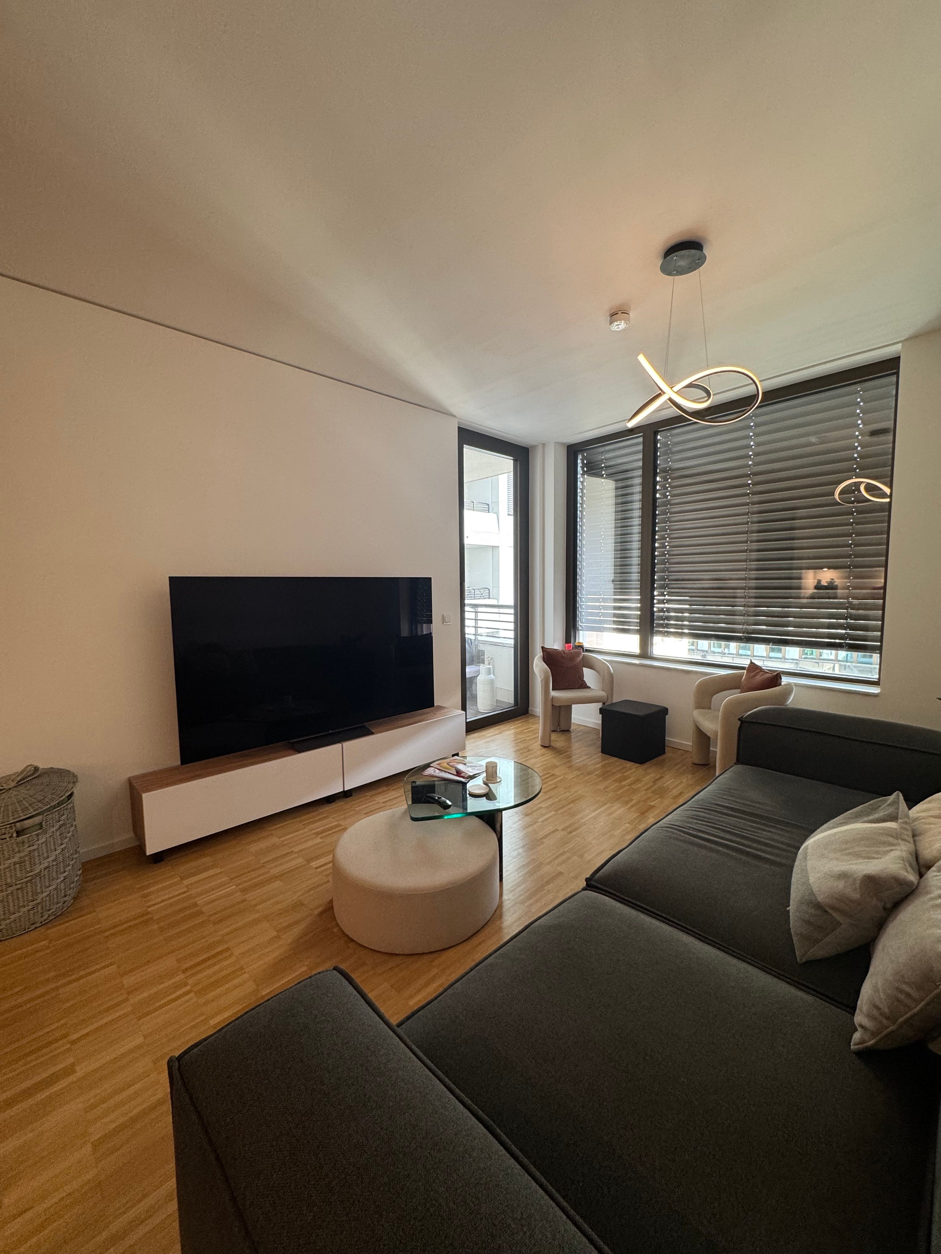  Beautiful 3- Room Designer Apartment In Berlin Mitte (80m2) – Fully Furnished + Balcony + Gym + Conc  -  Beautiful 3- room Designer Apartment in Berlin Mitte (80m2) – Fully Furnished + Balcony + Gym + Concierge  - Gallery -  6