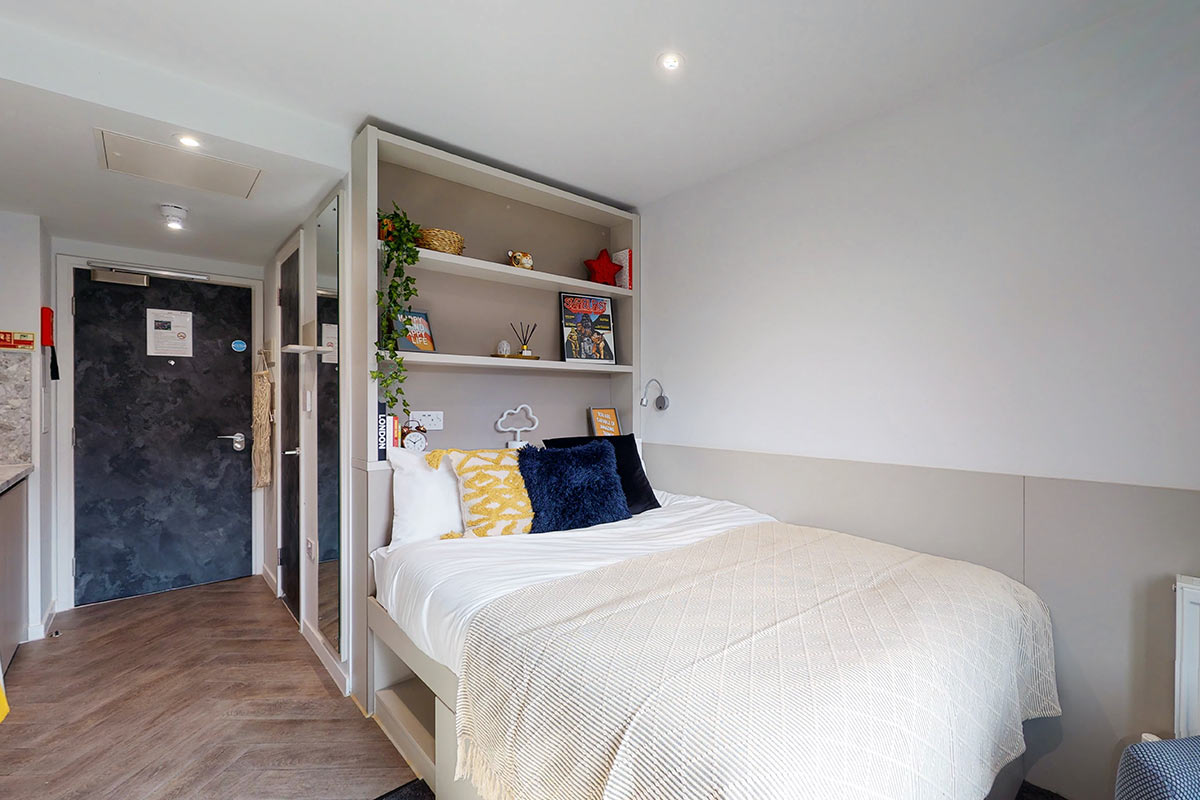  Silver Studio - Standard View | Lower Level  -  Westminster Residence  - Gallery -  1