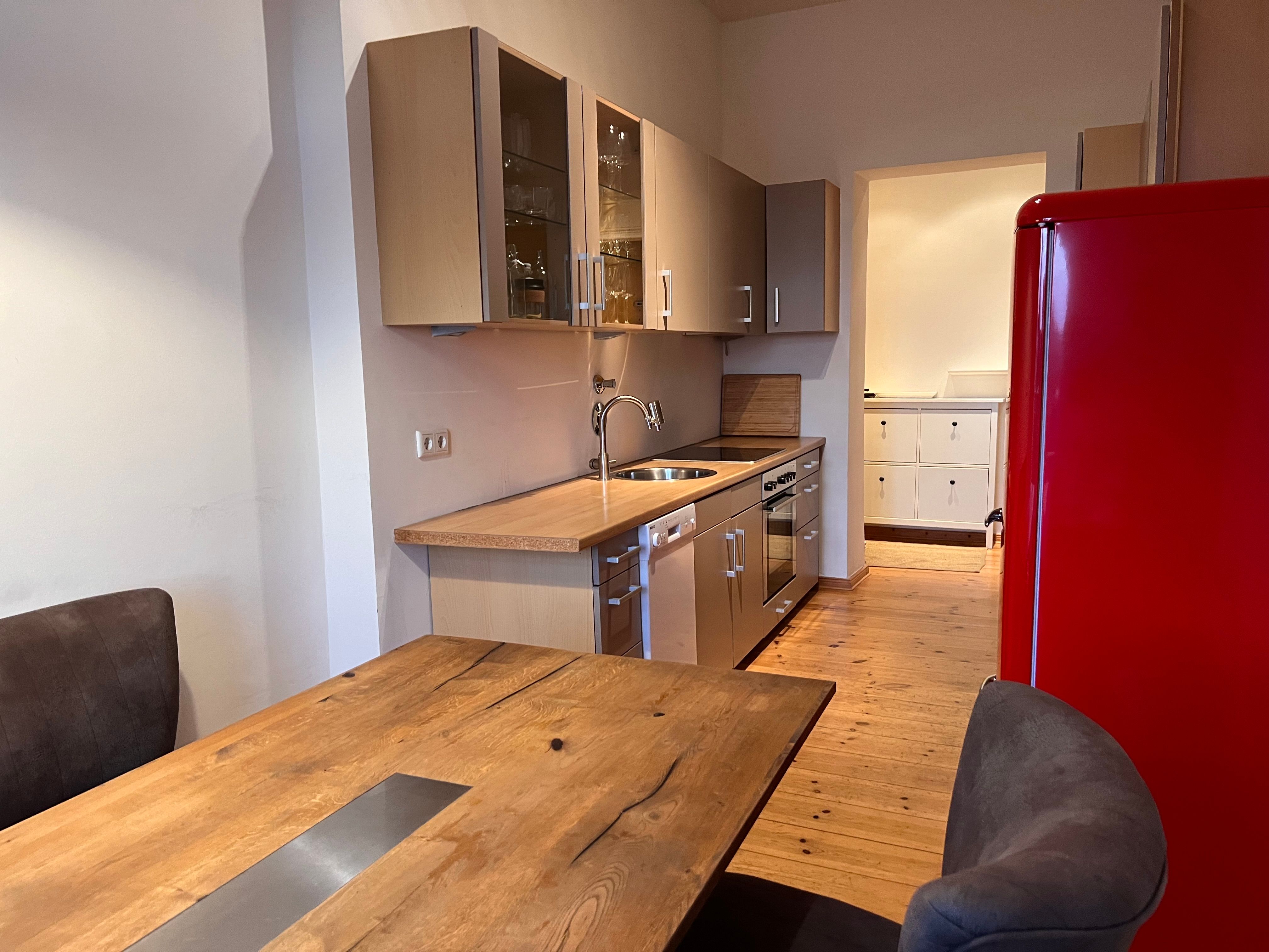  Premium Apartment With A Beautiful View Of Helmholtzplatz  -  Premium apartment with a beautiful view of Helmholtzplatz  - Gallery -  14