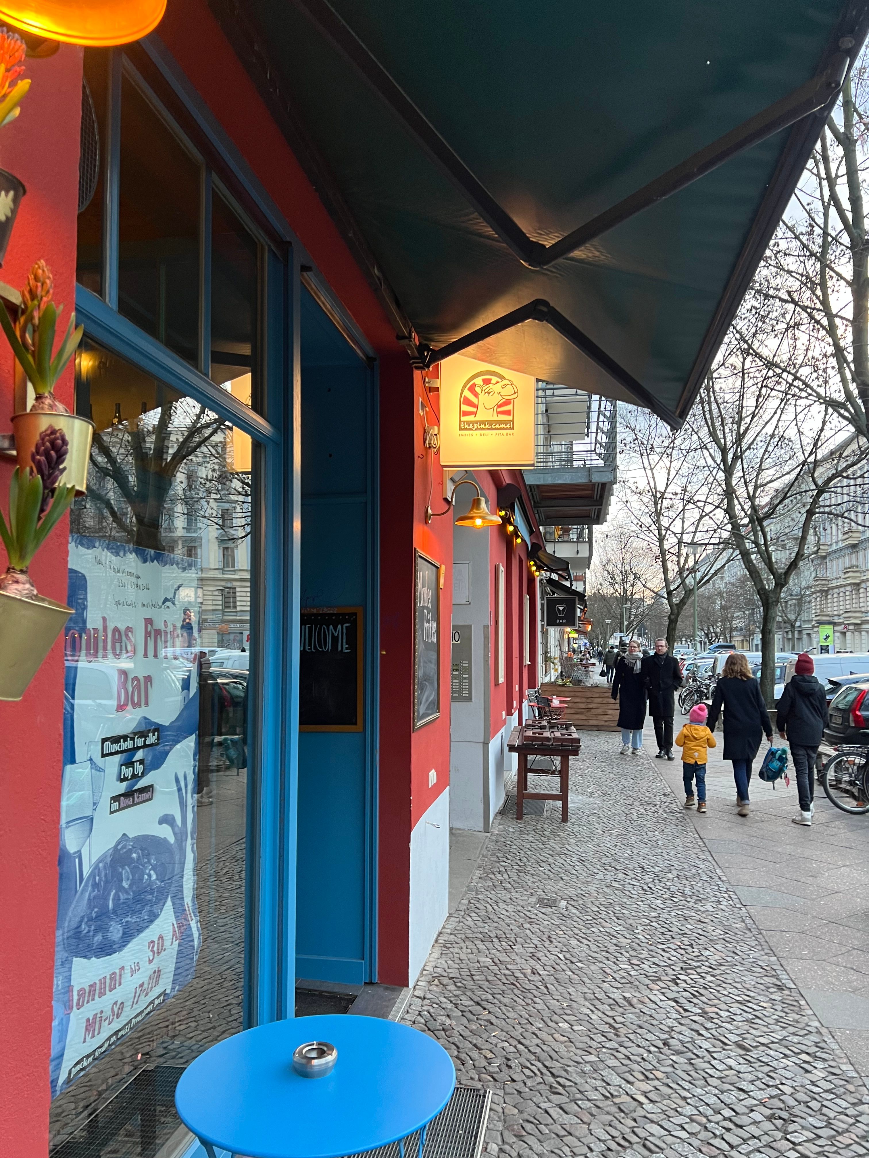  Premium Apartment With A Beautiful View Of Helmholtzplatz  -  Premium apartment with a beautiful view of Helmholtzplatz  - Gallery -  6