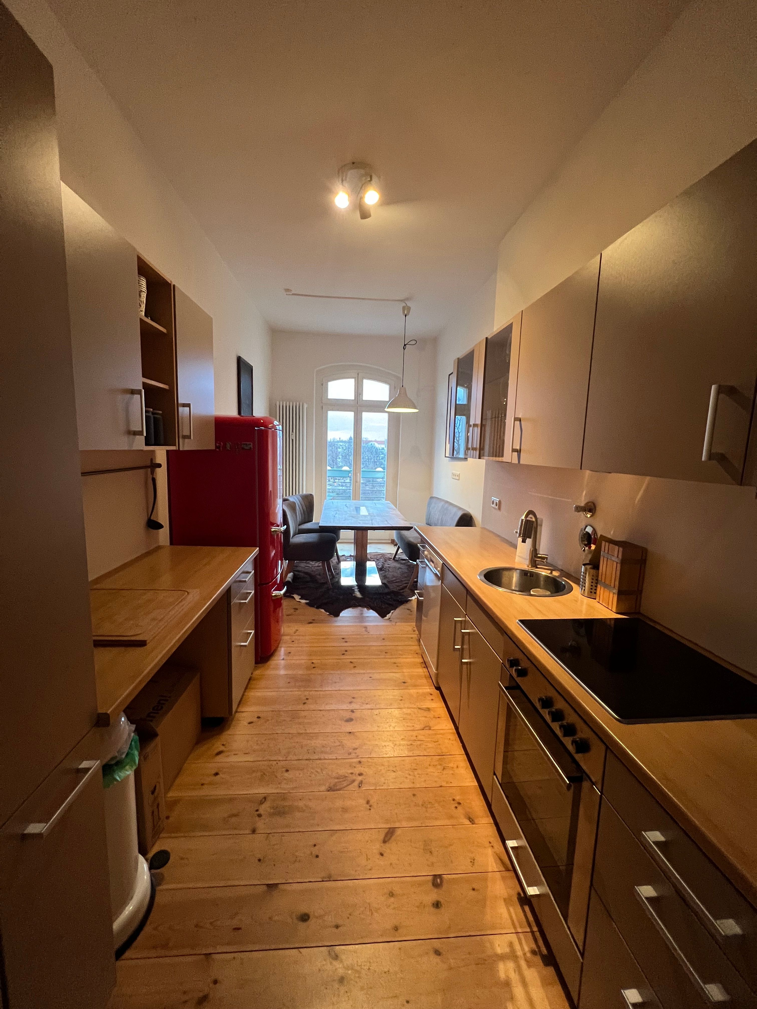  Premium Apartment With A Beautiful View Of Helmholtzplatz  -  Premium apartment with a beautiful view of Helmholtzplatz  - Gallery -  17