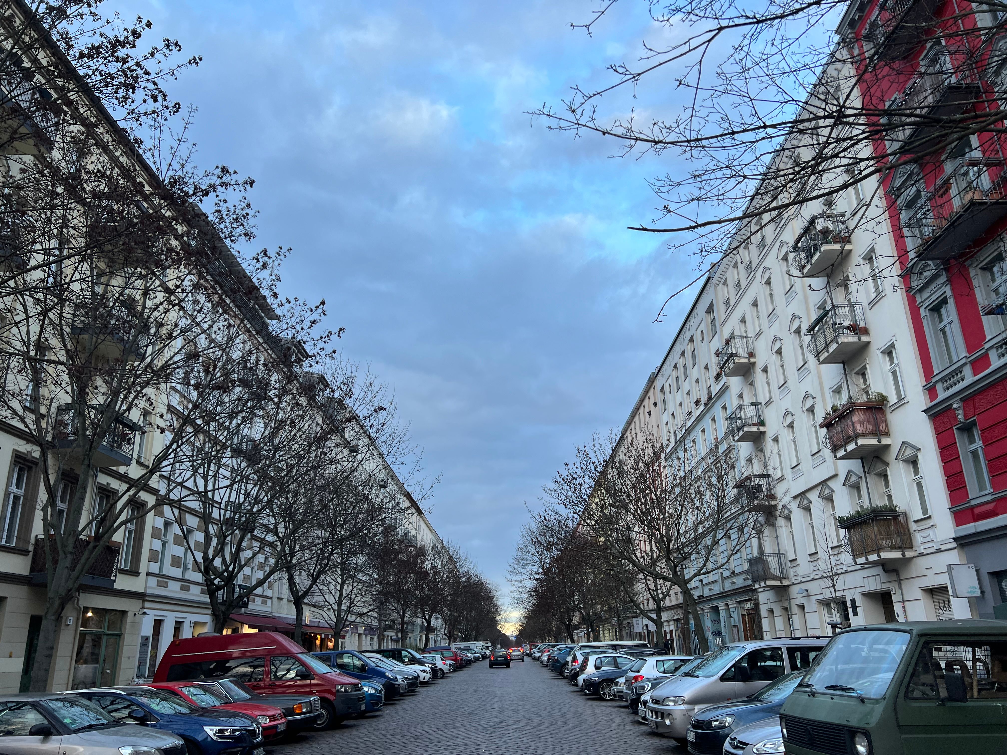  Premium Apartment With A Beautiful View Of Helmholtzplatz  -  Premium apartment with a beautiful view of Helmholtzplatz  - Gallery -  3