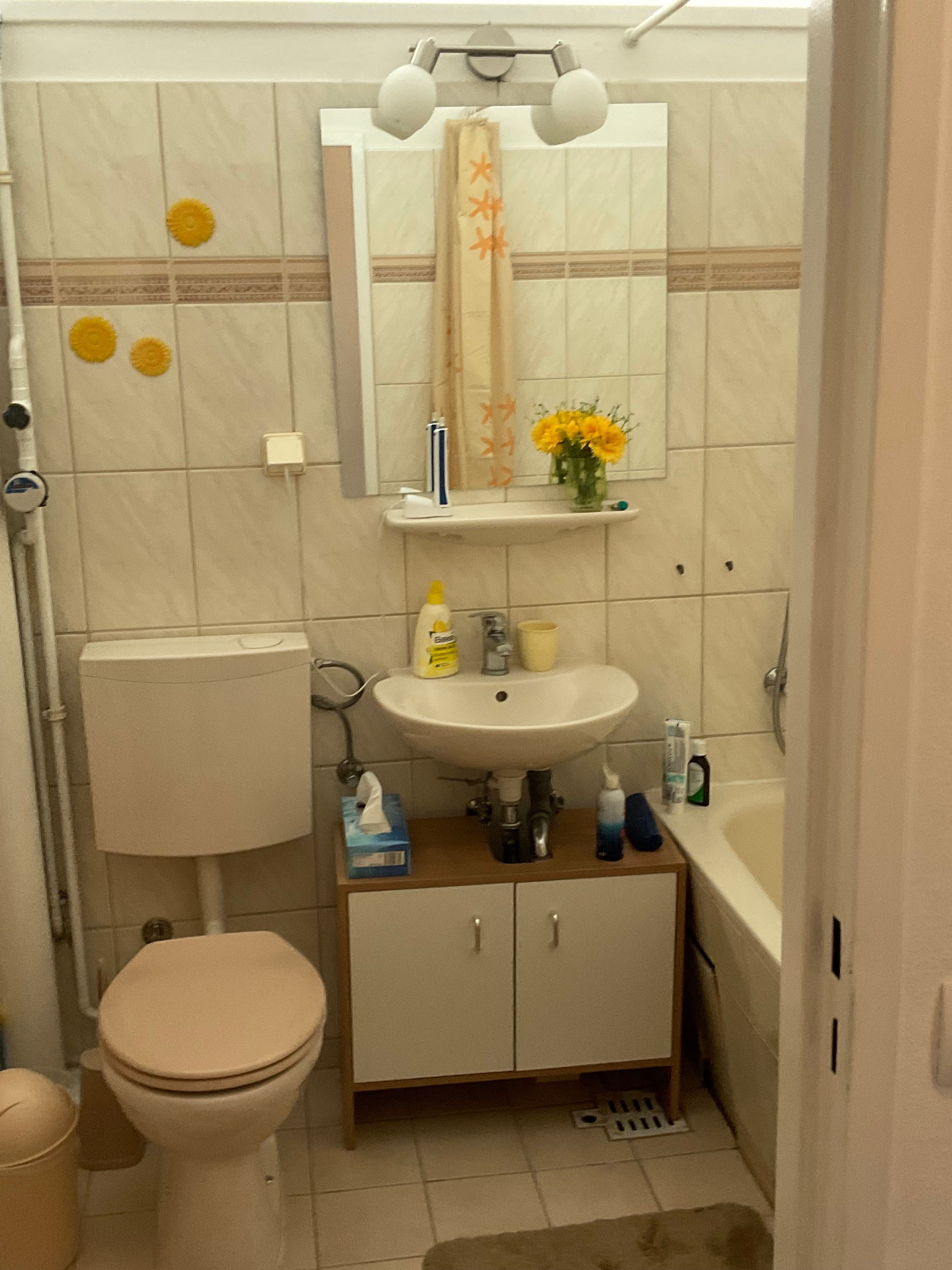 Studio Attic Apartment Near Spandau Train Station - Studio attic apartment near Spandau train station - Gallery - 6