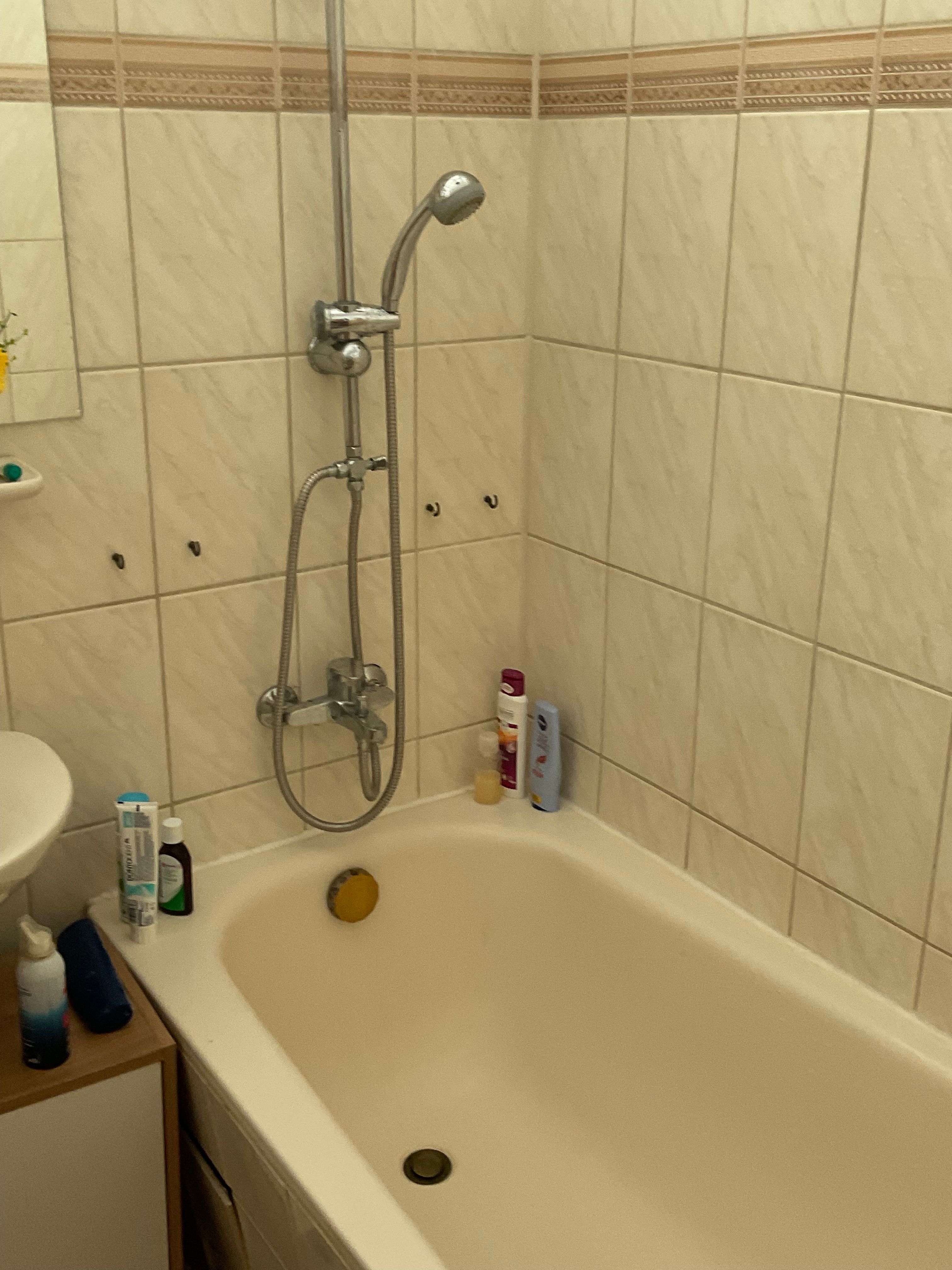 Studio Attic Apartment Near Spandau Train Station - Studio attic apartment near Spandau train station - Gallery - 5
