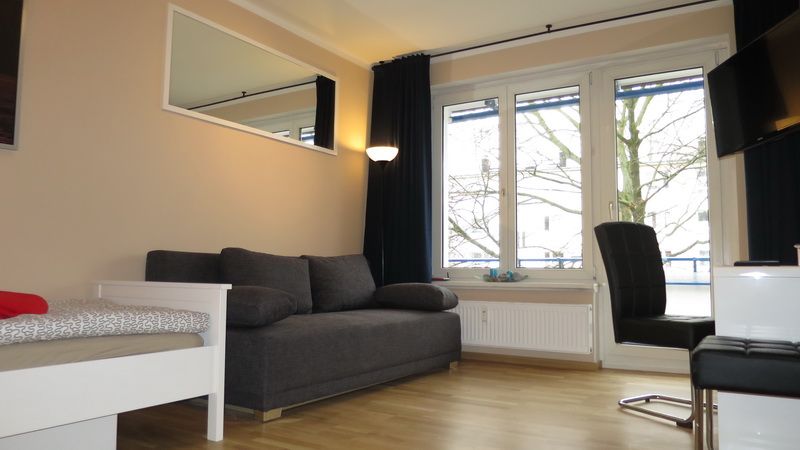  Charming Apartment With Sunny Balcony In Plänterwald  -  Charming apartment with sunny balcony in Plänterwald  - Gallery -  1