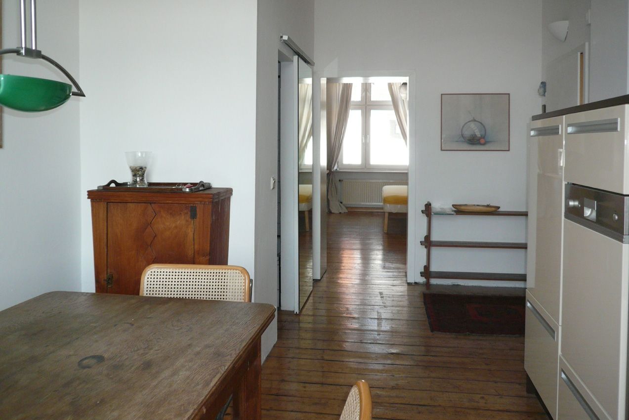  Very Lovely Apartment With South Facing Balcony And High Ceilings In Central Location  -  Very lovely apartment with south facing balcony and high ceilings in central location  - Gallery -  11