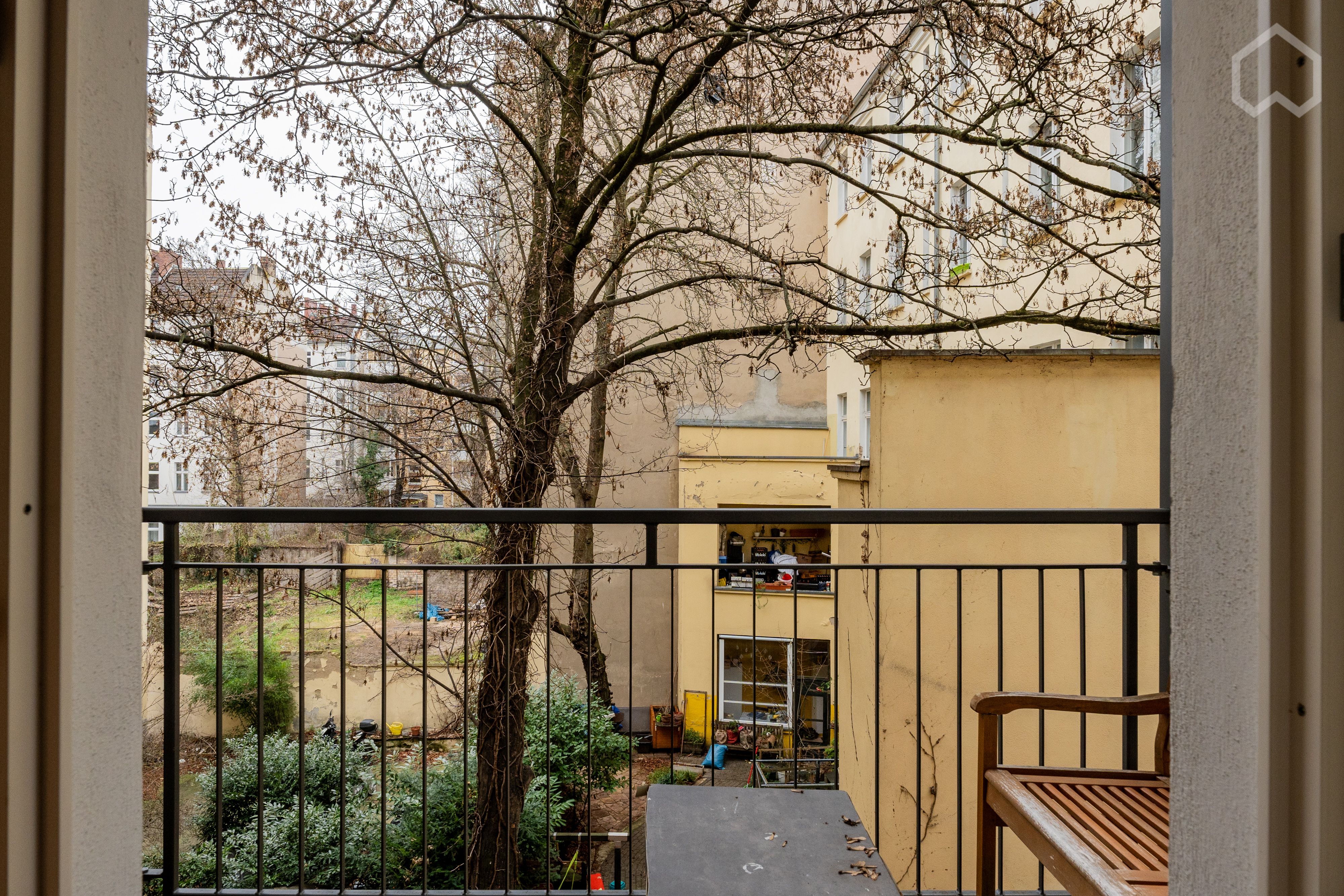  Lovingly Furnished, Cozy Apartment In Friedrichshain  -  Lovingly furnished, cozy apartment in Friedrichshain  - Gallery -  8