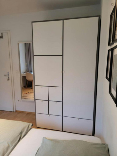 Comfy double bedroom near Annemirl-Bauer-Platz