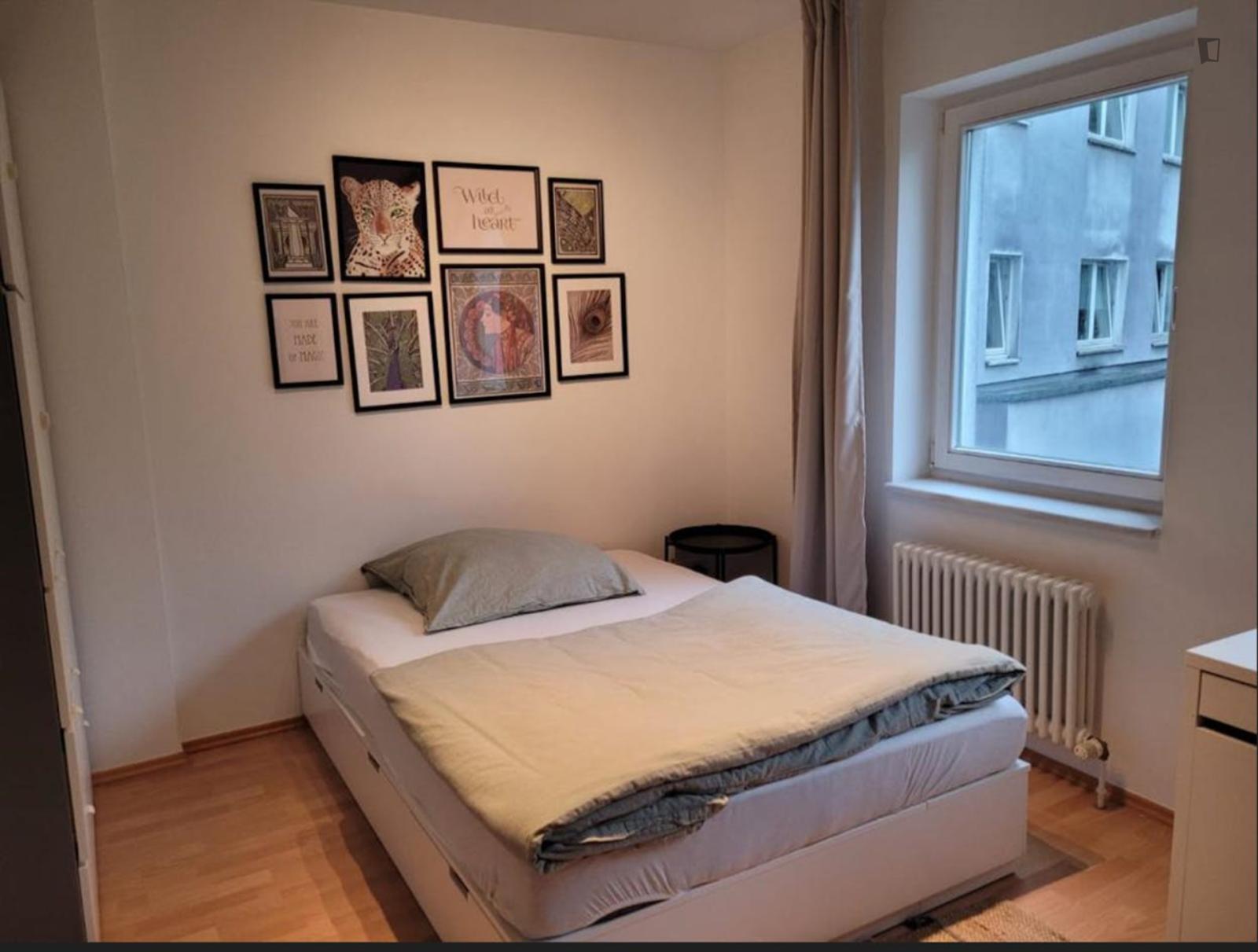  Comfy Double Bedroom Near Annemirl-Bauer-Platz  -  Comfy double bedroom near Annemirl-Bauer-Platz  - Gallery -  1