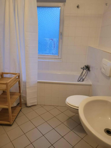 Nice double bedroom near Annemirl-Bauer-Platz  - Gallery -  5