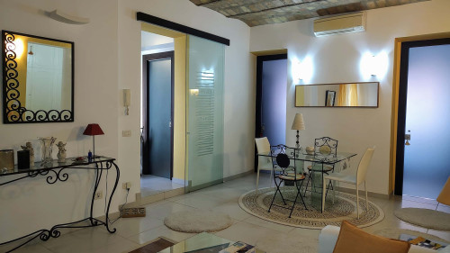 Room in Via Goffredo Mameli, Roma