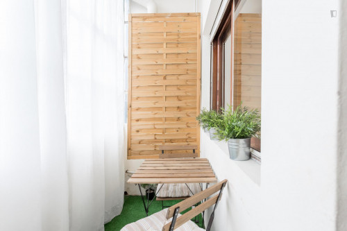 Pleasant twin bedroom in a 4-bedroom flat, near Faculdade de Economia da Universidade do Porto