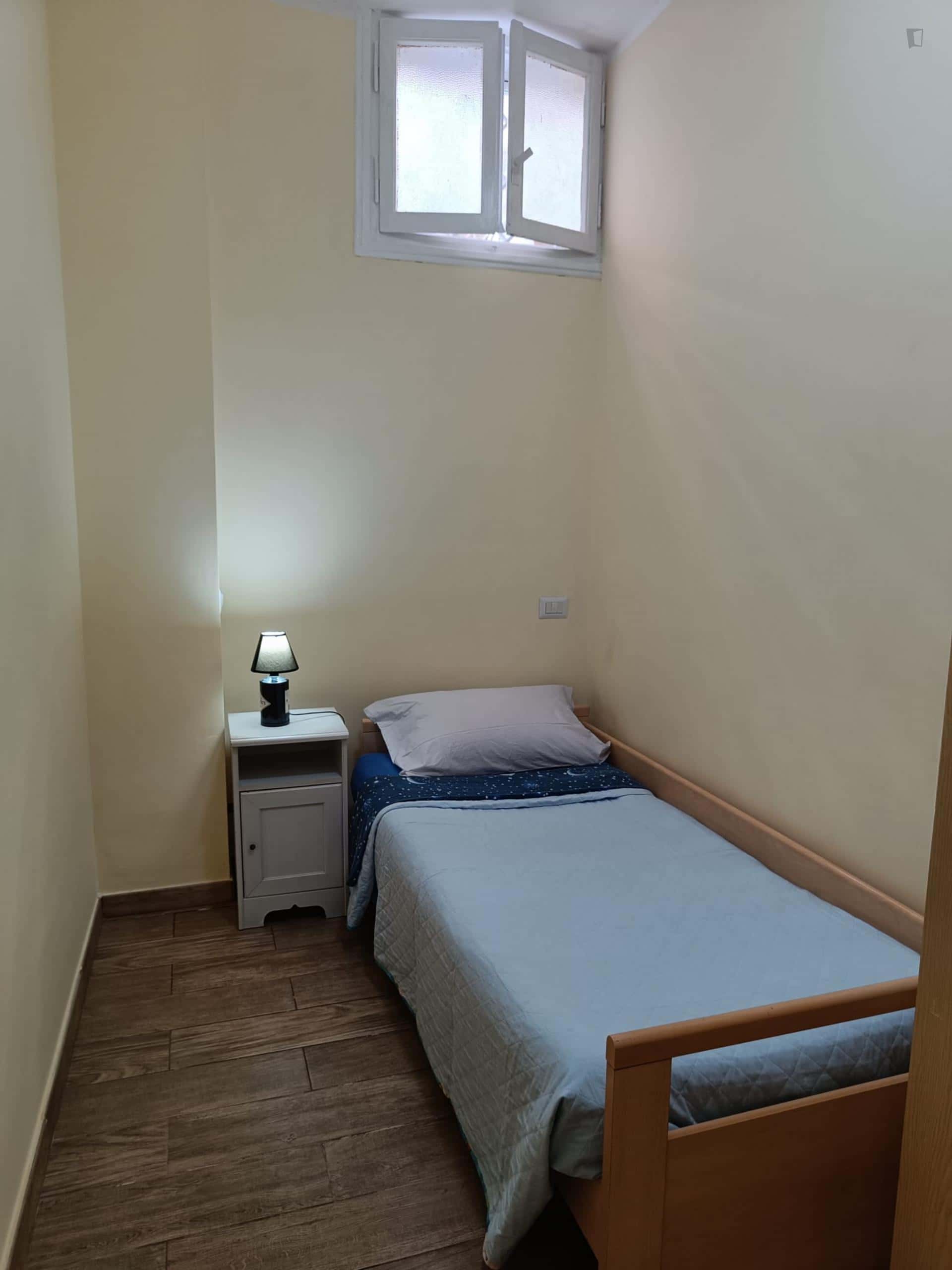 Room In Via Anghiari, Roma For 60 M² With 2 Bedrooms - Room in Via Anghiari, Roma for 60 m² with 2 bedrooms - Gallery - 1