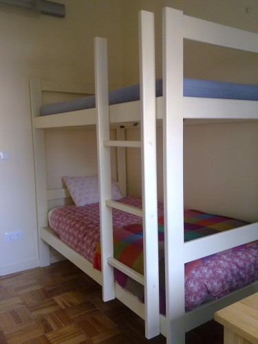 Nice studio close to Faria Guimarães metro station