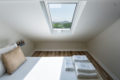Nice Attic Suite in JR Studios Suites - JR Studios *****