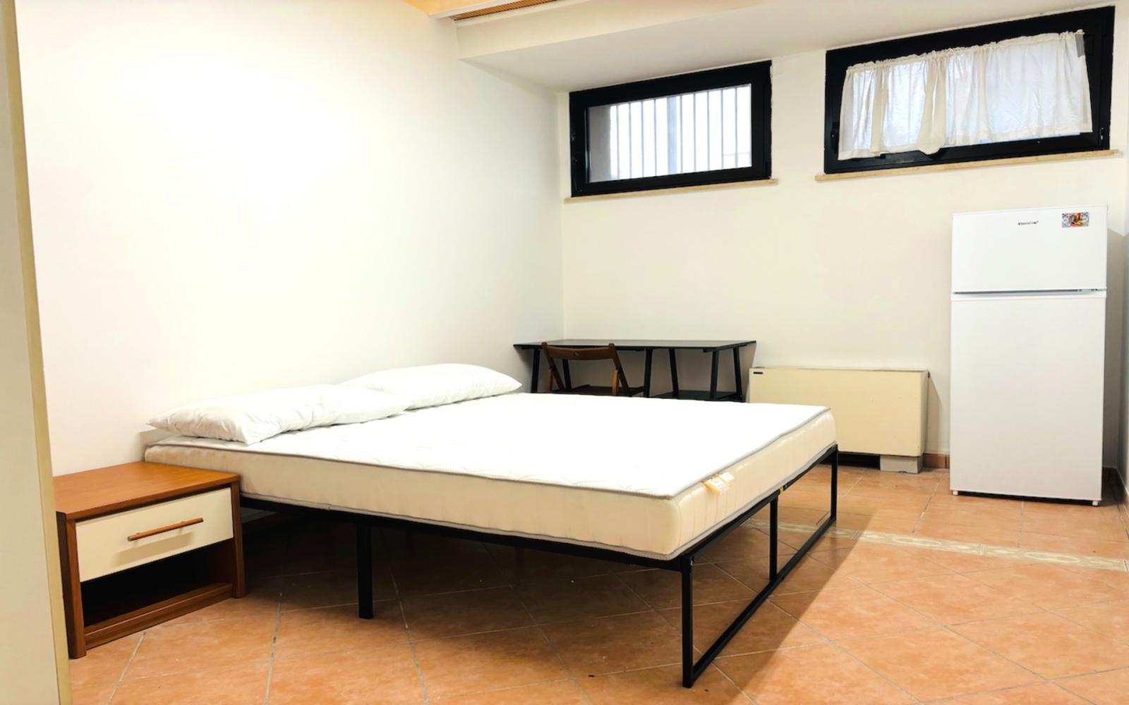 Nice Double Bedroom Near Piazza Nicola Cavalieri - Nice double bedroom near Piazza Nicola Cavalieri - Gallery - 1