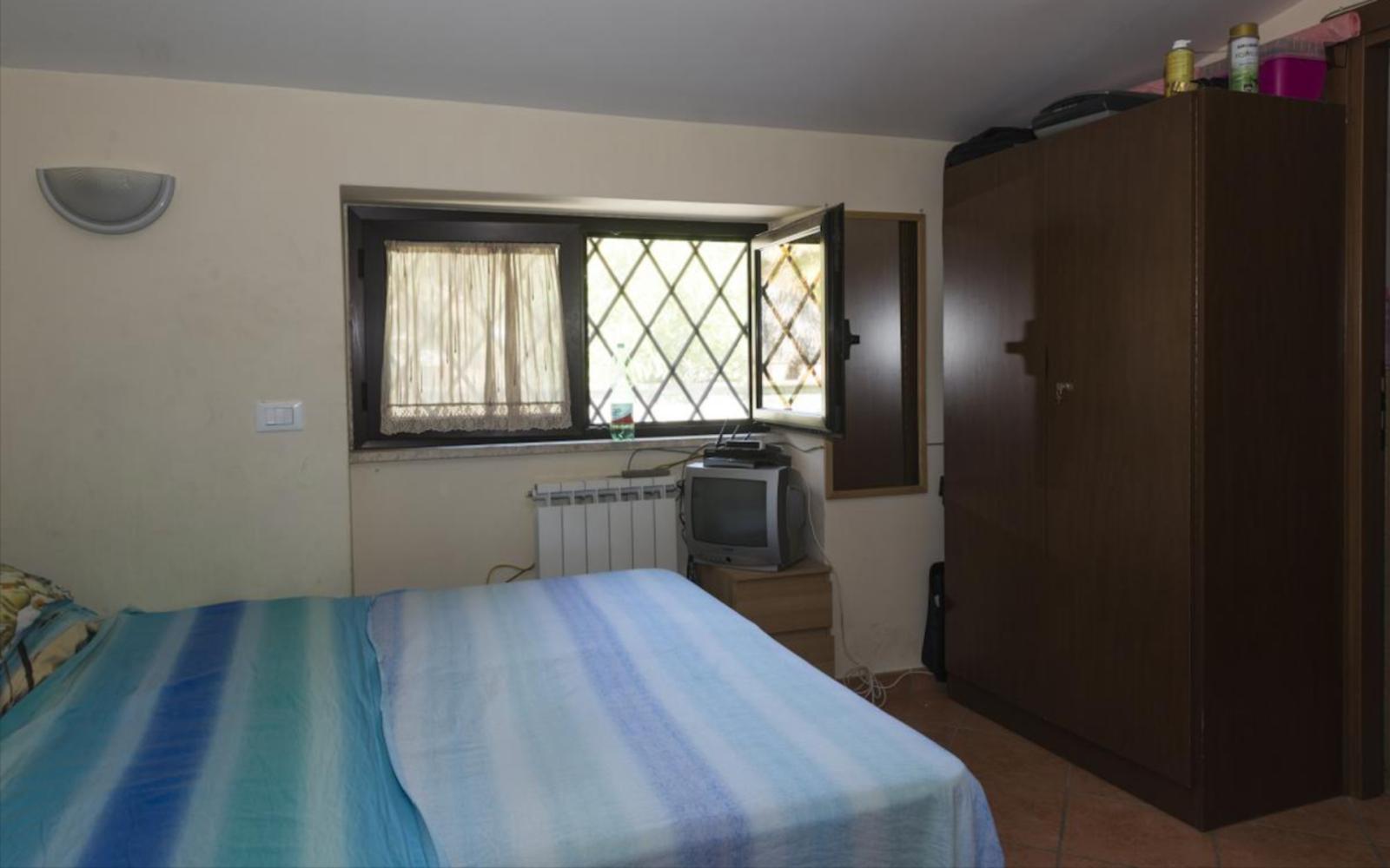 Inviting Double Ensuite Bedroom Near Piazza Nicola Cavalieri - Inviting double ensuite bedroom near Piazza Nicola Cavalieri - Gallery - 1